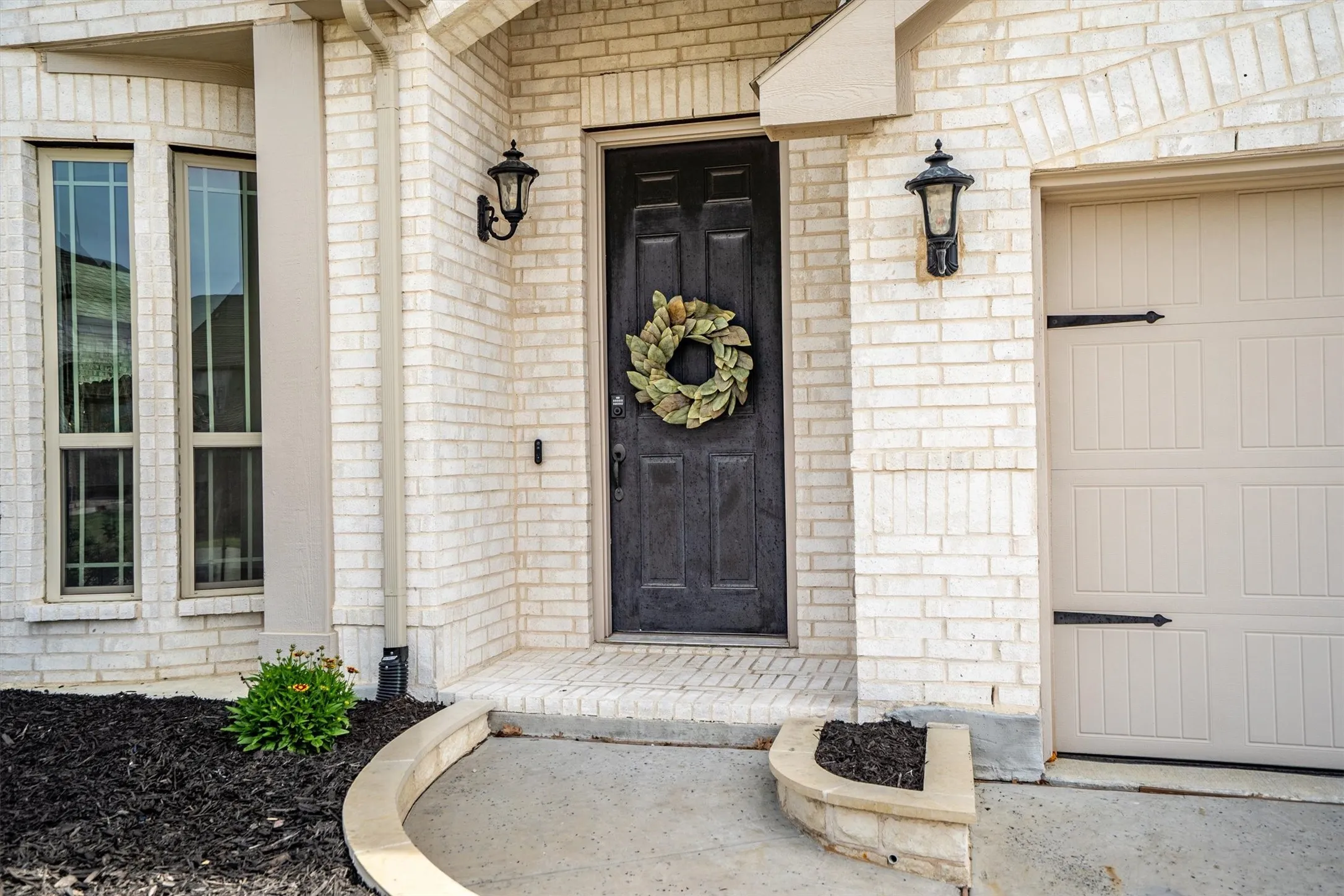 Single Family Residence For Sale in Denton County , 9201 Amistad Lane, Denton, Texas 76226, 4 Bedroom, 2 Bathroom, 2 Garage spaces, 2,040 Sqft, built in 2021, mls#21406156, Real Estate Agent in Denton, Homes For Sale in Denton county, Homes For Sale in Denton, Realtor in Denton Texas, Real Estate Brokerage Independent Realty Texas, Luminita Cordes Realtor