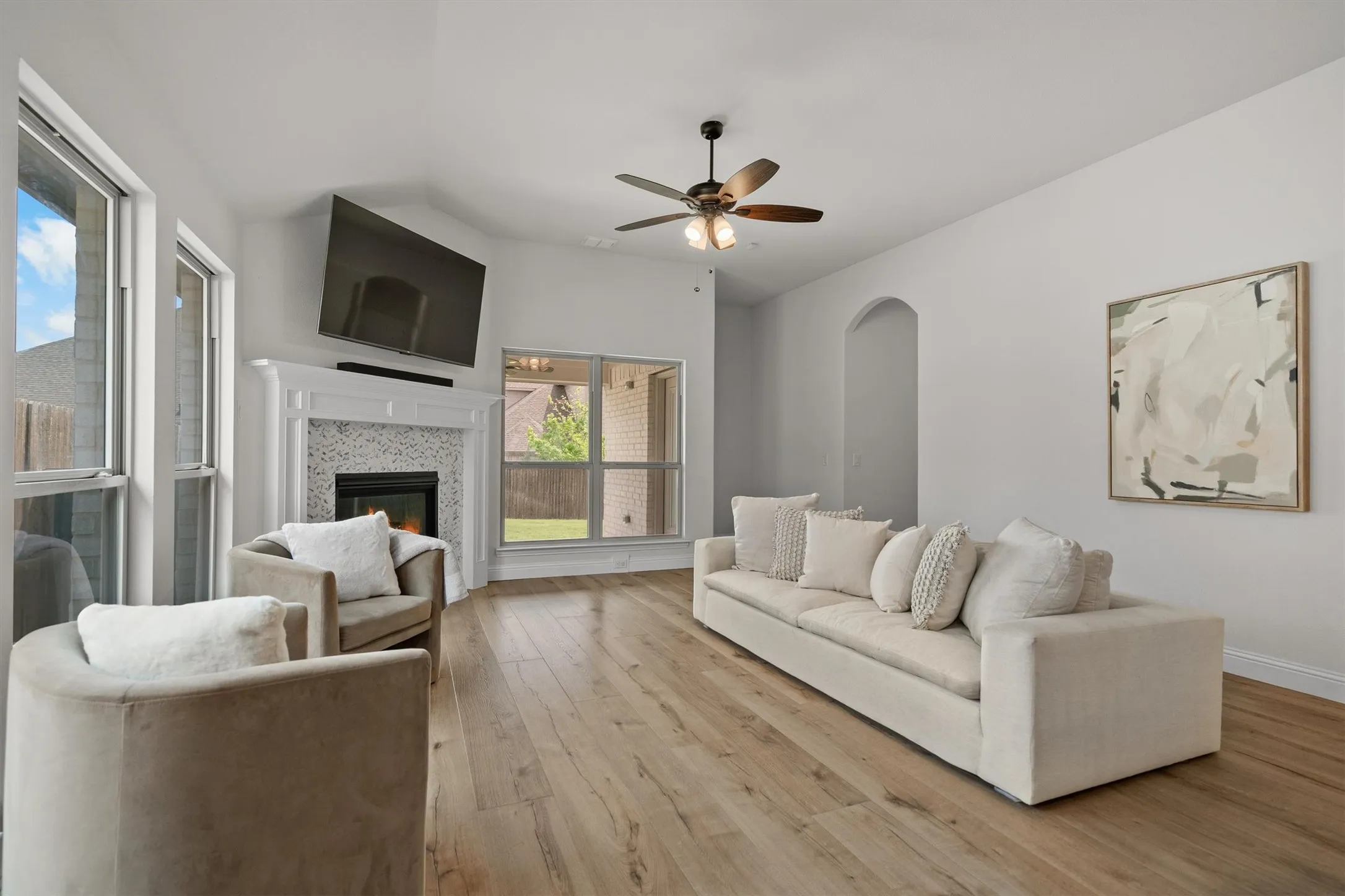 Single Family Residence For Sale in Denton County , 9201 Amistad Lane, Denton, Texas 76226, 4 Bedroom, 2 Bathroom, 2 Garage spaces, 2,040 Sqft, built in 2021, mls#21406156, Real Estate Agent in Denton, Homes For Sale in Denton county, Homes For Sale in Denton, Realtor in Denton Texas, Real Estate Brokerage Independent Realty Texas, Luminita Cordes Realtor