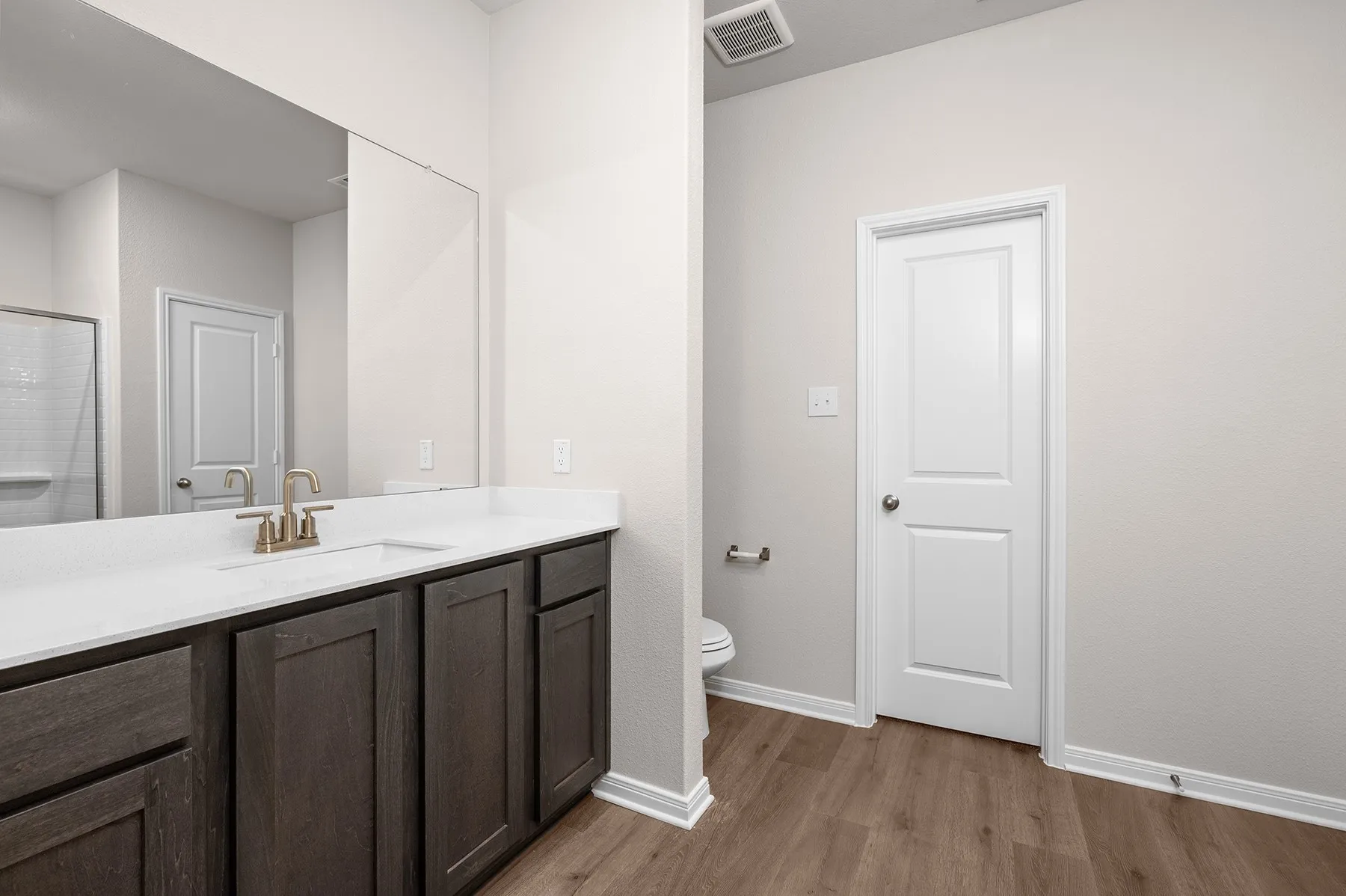 Single Family Residence For Sale in Kaufman County , 129 North Island Drive, Terrell, Texas 75160, 3 Bedroom, 2 Bathroom, 2 Garage spaces, 1,603 Sqft, built in 2026, mls#21408263, Real Estate Agent in Terrell, Homes For Sale in Kaufman county, Homes For Sale in Terrell, Realtor in Terrell Texas, Real Estate Brokerage Independent Realty Texas, Luminita Cordes Realtor
