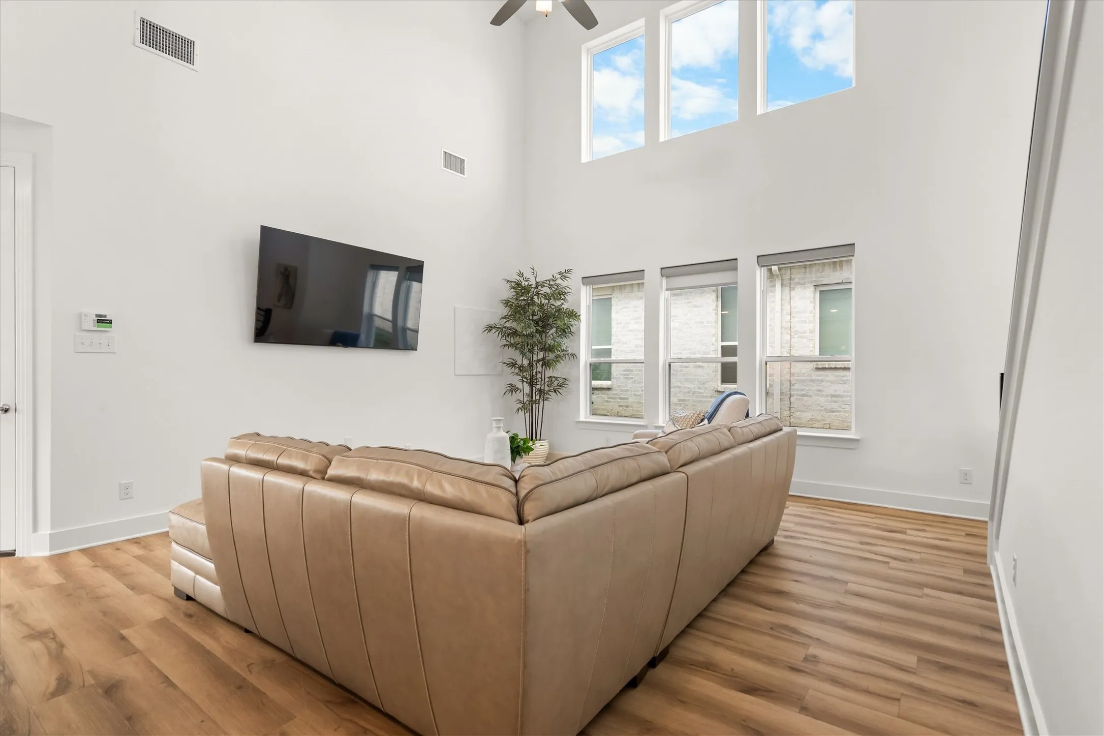 Single Family Residence For Sale in Denton County , 2348 Gray Drive, Northlake, Texas 76247, 3 Bedroom, 3 Bathroom, 2 Garage spaces, 1,973 Sqft, built in 2022, mls#21406332, Real Estate Agent in Northlake, Homes For Sale in Denton county, Homes For Sale in Northlake, Realtor in Northlake Texas, Real Estate Brokerage Independent Realty Texas, Luminita Cordes Realtor