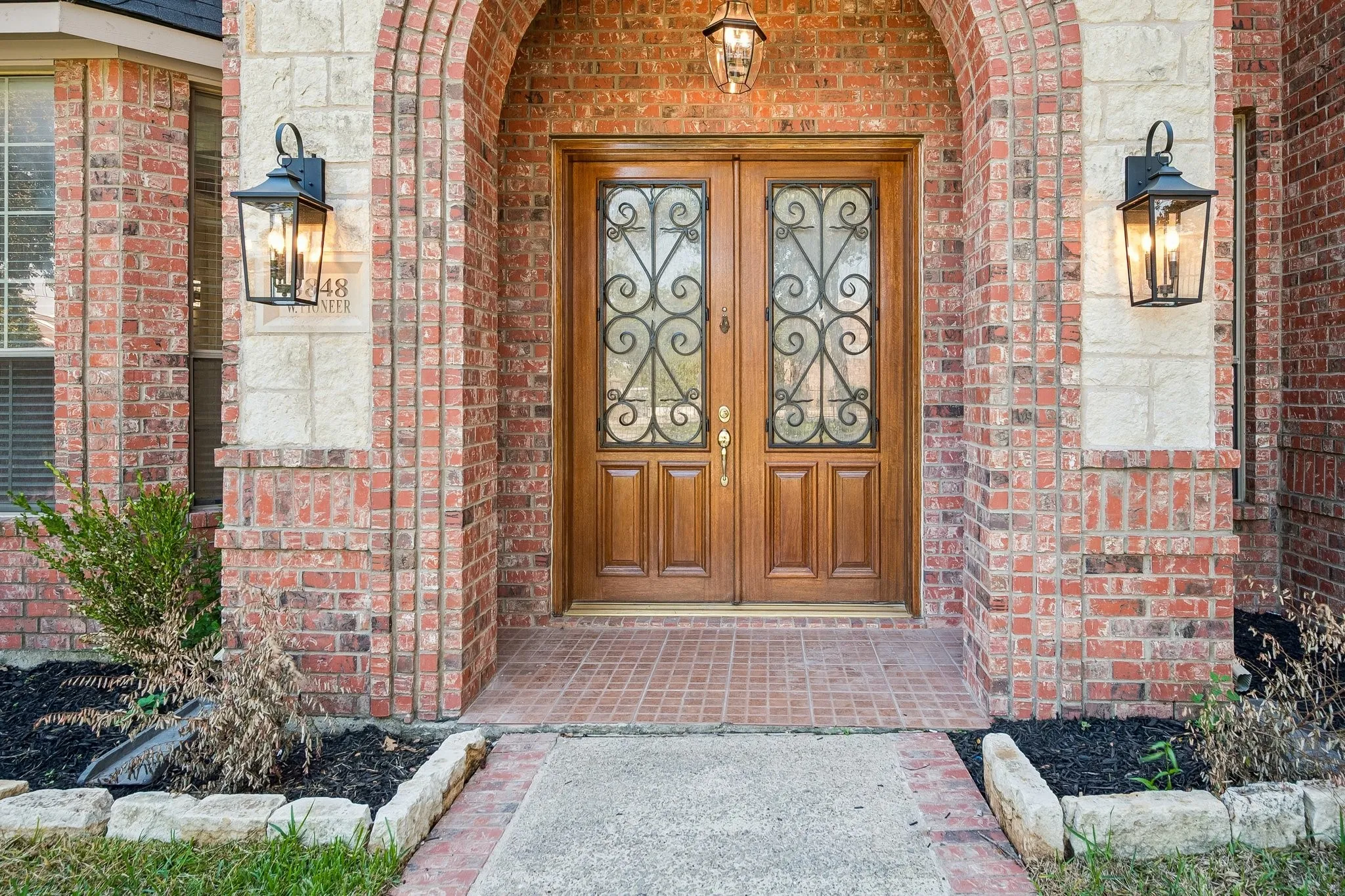 Single Family Residence For Sale in Dallas County , 3848 W Pioneer Drive, Irving, Texas 75061, 7 Bedroom, 5 Bathroom, 3 Garage spaces, 5,824 Sqft, built in 2004, mls#21399429, Real Estate Agent in Irving, Homes For Sale in Dallas county, Homes For Sale in Irving, Realtor in Irving Texas, Real Estate Brokerage Independent Realty Texas, Luminita Cordes Realtor
