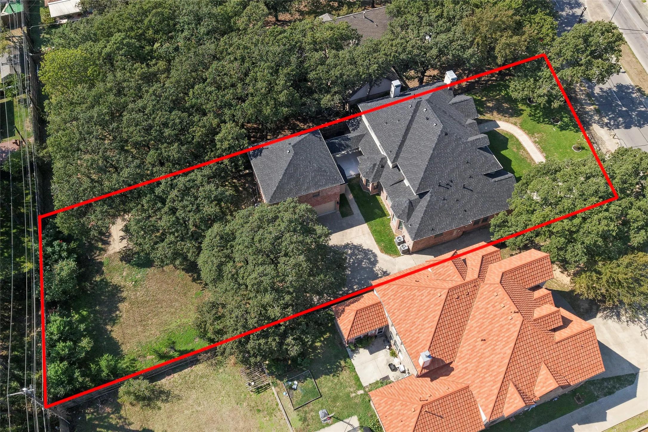 Single Family Residence For Sale in Dallas County , 3848 W Pioneer Drive, Irving, Texas 75061, 7 Bedroom, 5 Bathroom, 3 Garage spaces, 5,824 Sqft, built in 2004, mls#21399429, Real Estate Agent in Irving, Homes For Sale in Dallas county, Homes For Sale in Irving, Realtor in Irving Texas, Real Estate Brokerage Independent Realty Texas, Luminita Cordes Realtor
