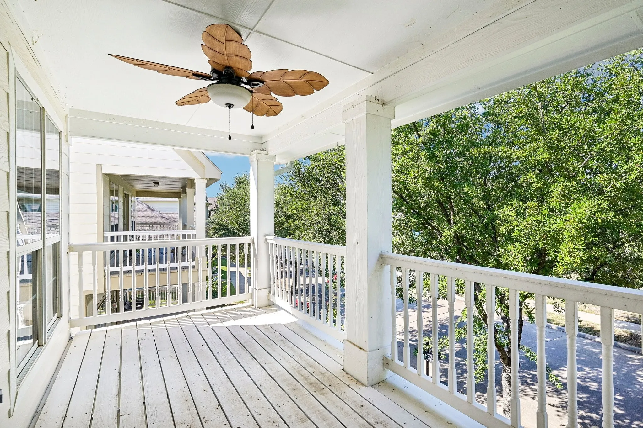 Single Family Residence For Sale in Denton County , 1009 Wenk Drive, Savannah, Texas 76227, 4 Bedroom, 4 Bathroom, 2 Garage spaces, 2,323 Sqft, built in 2006, mls#21407613, Real Estate Agent in Savannah, Homes For Sale in Denton county, Homes For Sale in Savannah, Realtor in Savannah Texas, Real Estate Brokerage Independent Realty Texas, Luminita Cordes Realtor
