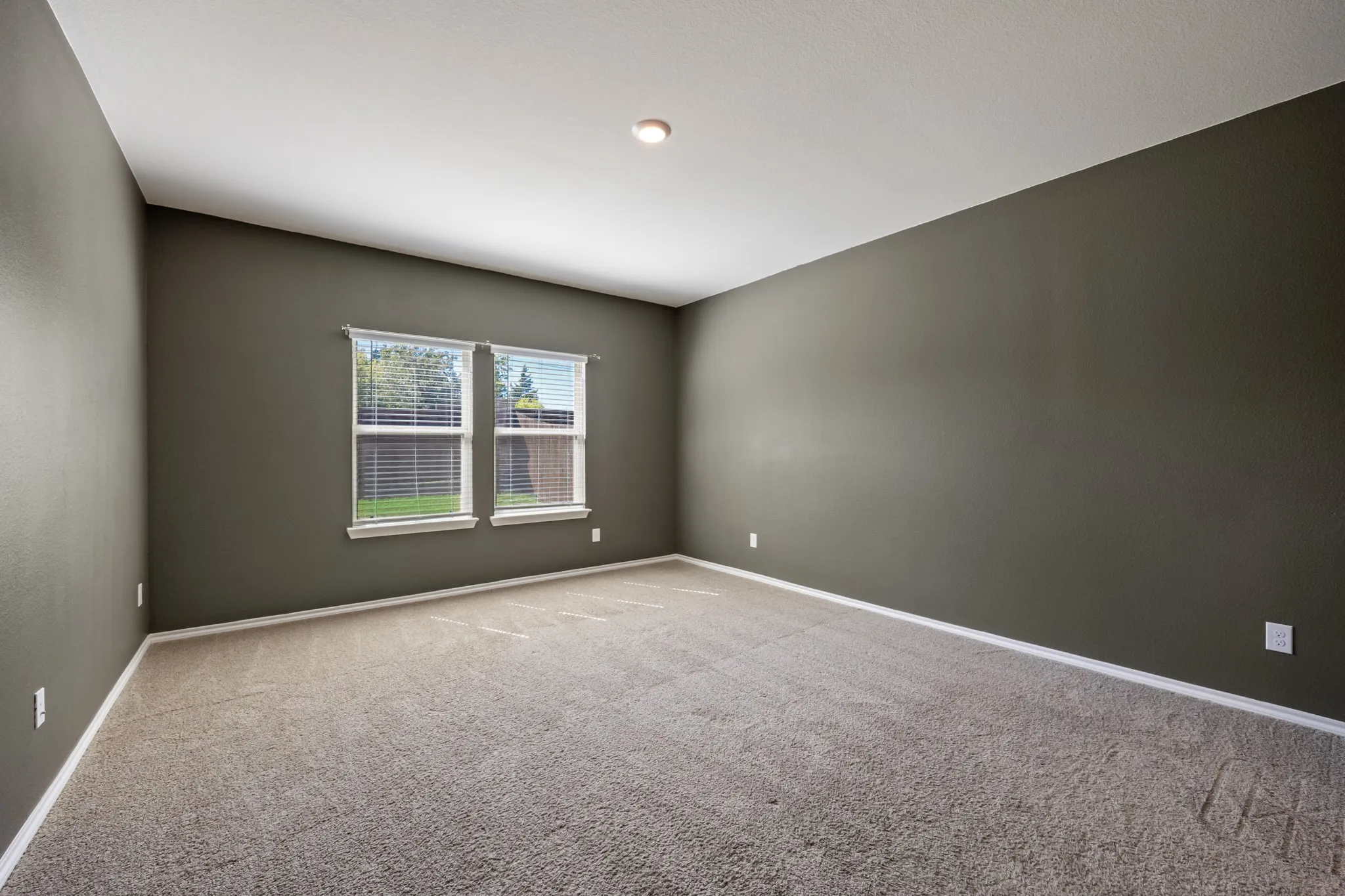 Single Family Residence For Rent in Kaufman County , 1701 Elm Fork Bend, Crandall, Texas 75114, 4 Bedroom, 3 Bathroom, 2 Garage spaces, 2,175 Sqft, built in 2024, mls#21407564, Real Estate Agent in Crandall, Homes For Rent in Kaufman county, Homes For Rent in Crandall, Realtor in Crandall Texas, Real Estate Brokerage Independent Realty Texas, Luminita Cordes Realtor