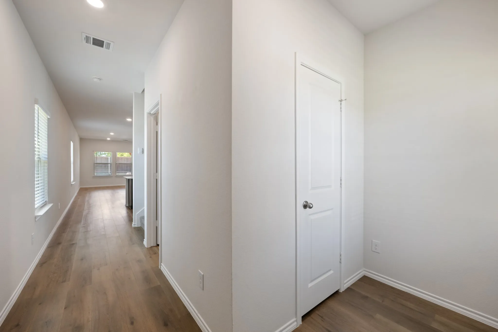 Single Family Residence For Rent in Kaufman County , 1701 Elm Fork Bend, Crandall, Texas 75114, 4 Bedroom, 3 Bathroom, 2 Garage spaces, 2,175 Sqft, built in 2024, mls#21407564, Real Estate Agent in Crandall, Homes For Rent in Kaufman county, Homes For Rent in Crandall, Realtor in Crandall Texas, Real Estate Brokerage Independent Realty Texas, Luminita Cordes Realtor