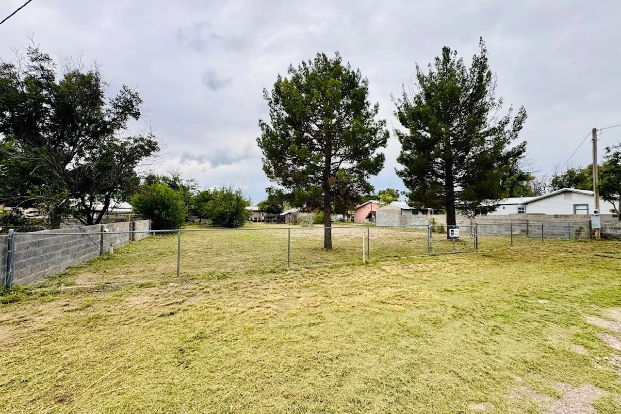 Improved Land For Sale in Presidio County , 503 W First Street, Marfa, Texas 79843, 0, 0, Garage spaces, 0 Sqft, built in 0, mls#21405353, Real Estate Agent in Marfa, Homes For Sale in Presidio county, Homes For Sale in Marfa, Realtor in Marfa Texas, Real Estate Brokerage Independent Realty Texas, Luminita Cordes Realtor