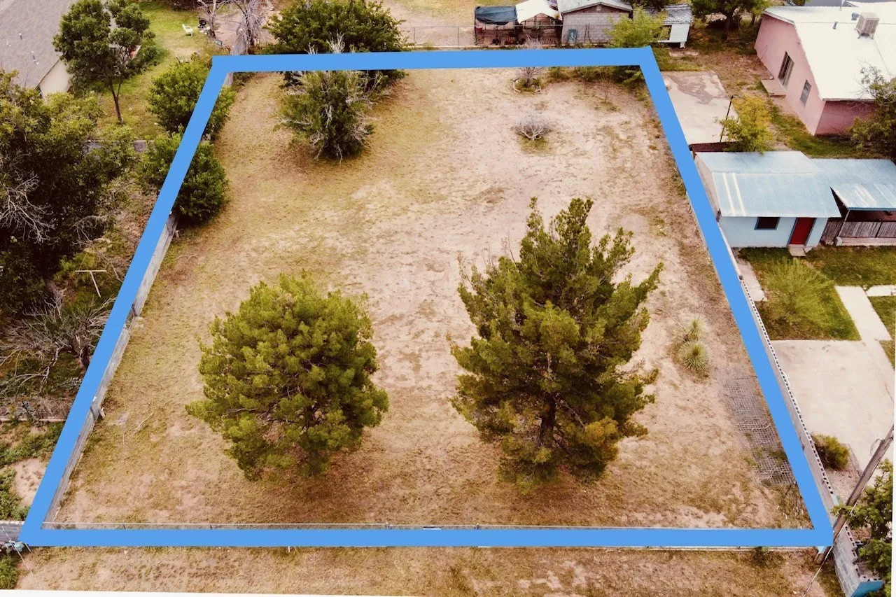 Improved Land For Sale in Presidio County , 503 W First Street, Marfa, Texas 79843, 0, 0, Garage spaces, 0 Sqft, built in 0, mls#21405353, Real Estate Agent in Marfa, Homes For Sale in Presidio county, Homes For Sale in Marfa, Realtor in Marfa Texas, Real Estate Brokerage Independent Realty Texas, Luminita Cordes Realtor