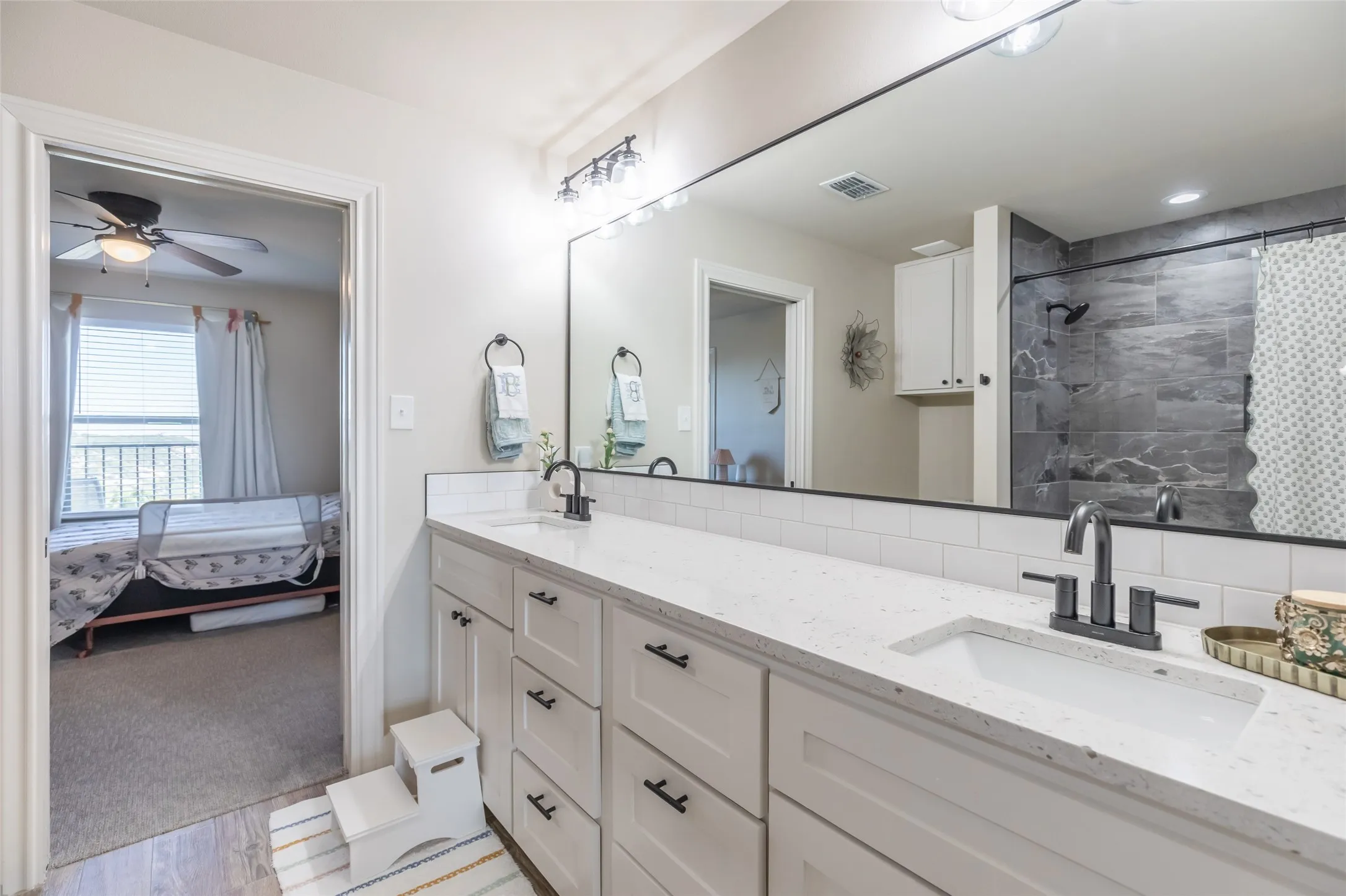 Single Family Residence For Sale in Taylor County , 197 Mesa Verde Way, Tuscola, Texas 79562, 4 Bedroom, 3 Bathroom, 1 Garage spaces, 2,400 Sqft, built in 2022, mls#21405569, Real Estate Agent in Tuscola, Homes For Sale in Taylor county, Homes For Sale in Tuscola, Realtor in Tuscola Texas, Real Estate Brokerage Independent Realty Texas, Luminita Cordes Realtor