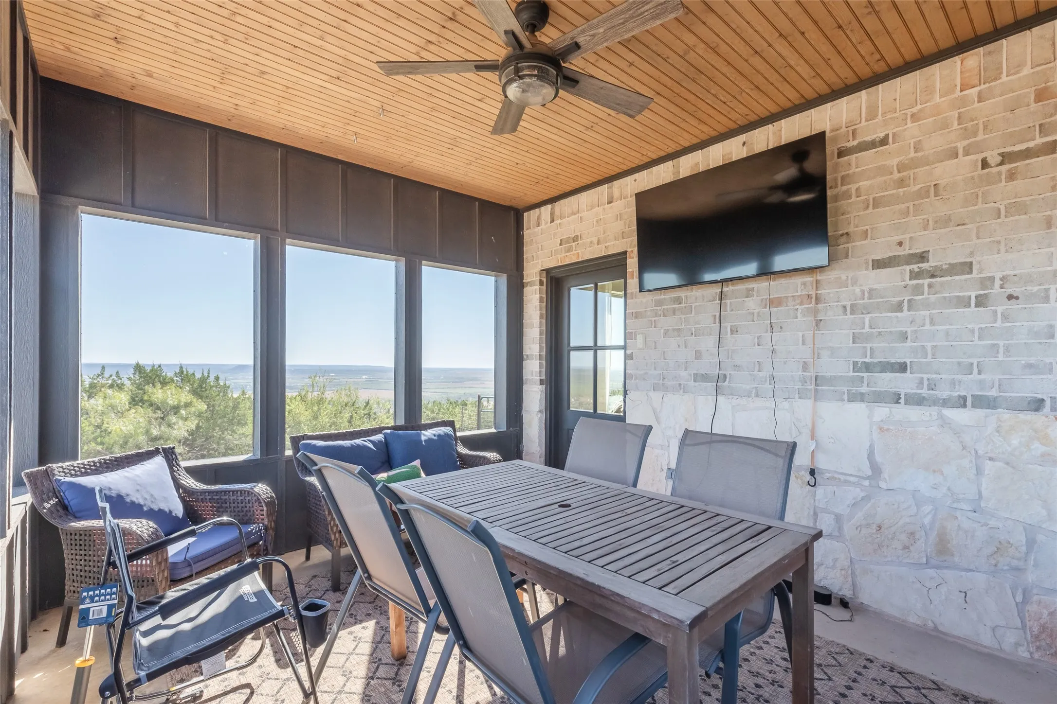 Single Family Residence For Sale in Taylor County , 197 Mesa Verde Way, Tuscola, Texas 79562, 4 Bedroom, 3 Bathroom, 1 Garage spaces, 2,400 Sqft, built in 2022, mls#21405569, Real Estate Agent in Tuscola, Homes For Sale in Taylor county, Homes For Sale in Tuscola, Realtor in Tuscola Texas, Real Estate Brokerage Independent Realty Texas, Luminita Cordes Realtor