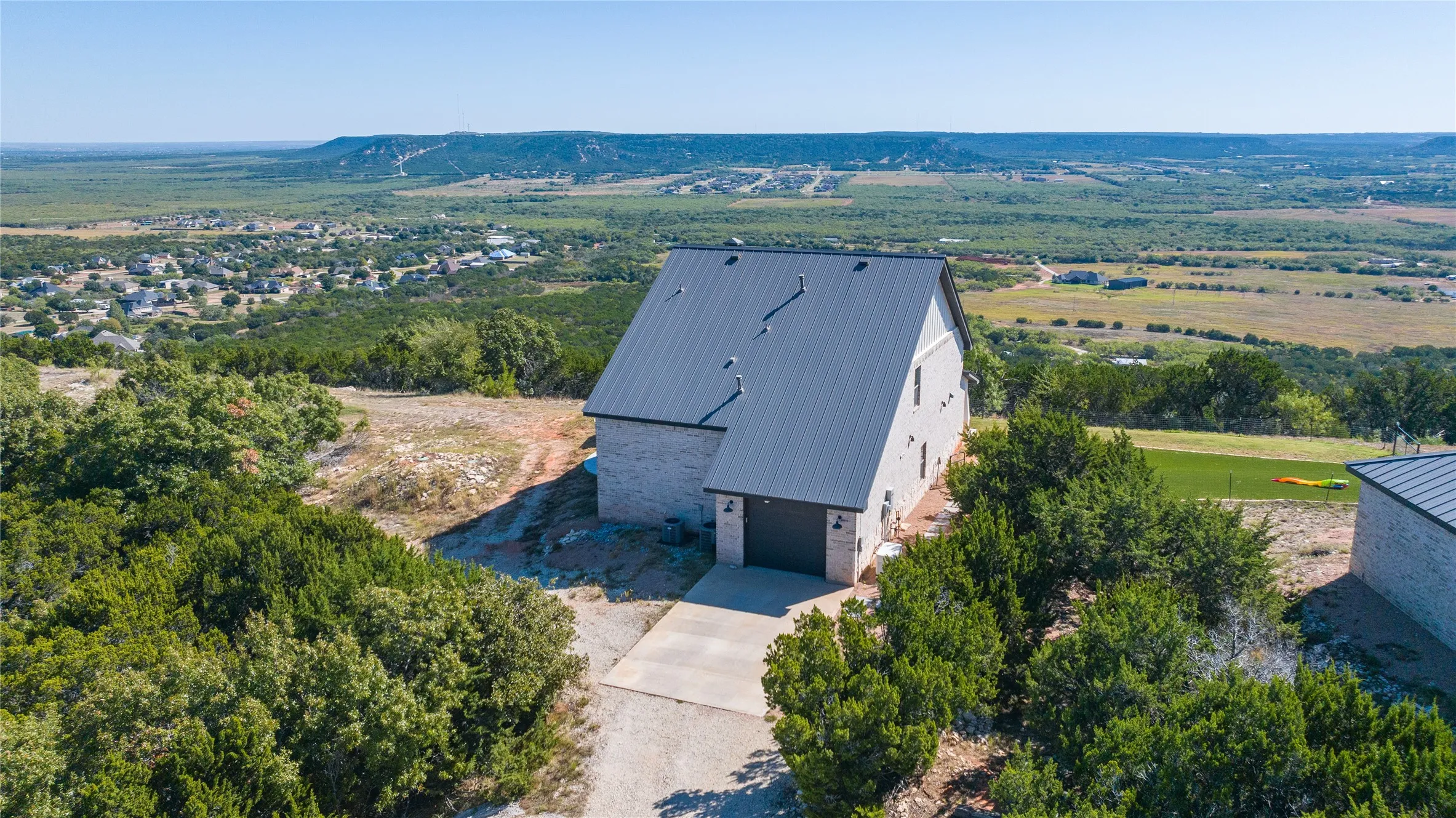Single Family Residence For Sale in Taylor County , 197 Mesa Verde Way, Tuscola, Texas 79562, 4 Bedroom, 3 Bathroom, 1 Garage spaces, 2,400 Sqft, built in 2022, mls#21405569, Real Estate Agent in Tuscola, Homes For Sale in Taylor county, Homes For Sale in Tuscola, Realtor in Tuscola Texas, Real Estate Brokerage Independent Realty Texas, Luminita Cordes Realtor