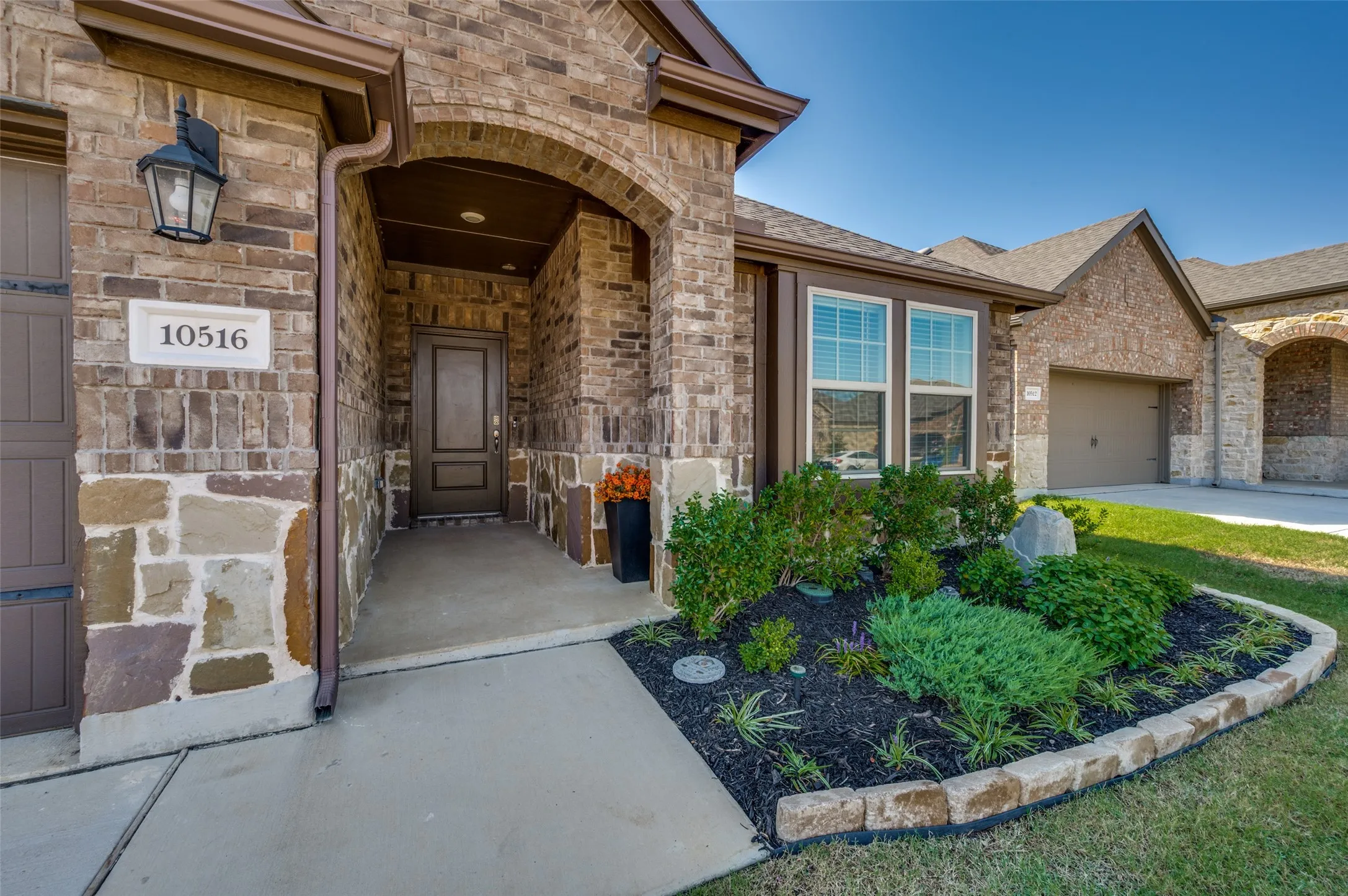 Single Family Residence For Sale in Denton County , 10516 Fountain Gate Street, Aubrey, Texas 76227, 3 Bedroom, 2 Bathroom, 2 Garage spaces, 1,703 Sqft, built in 2022, mls#21407761, Real Estate Agent in Aubrey, Homes For Sale in Denton county, Homes For Sale in Aubrey, Realtor in Aubrey Texas, Real Estate Brokerage Independent Realty Texas, Luminita Cordes Realtor