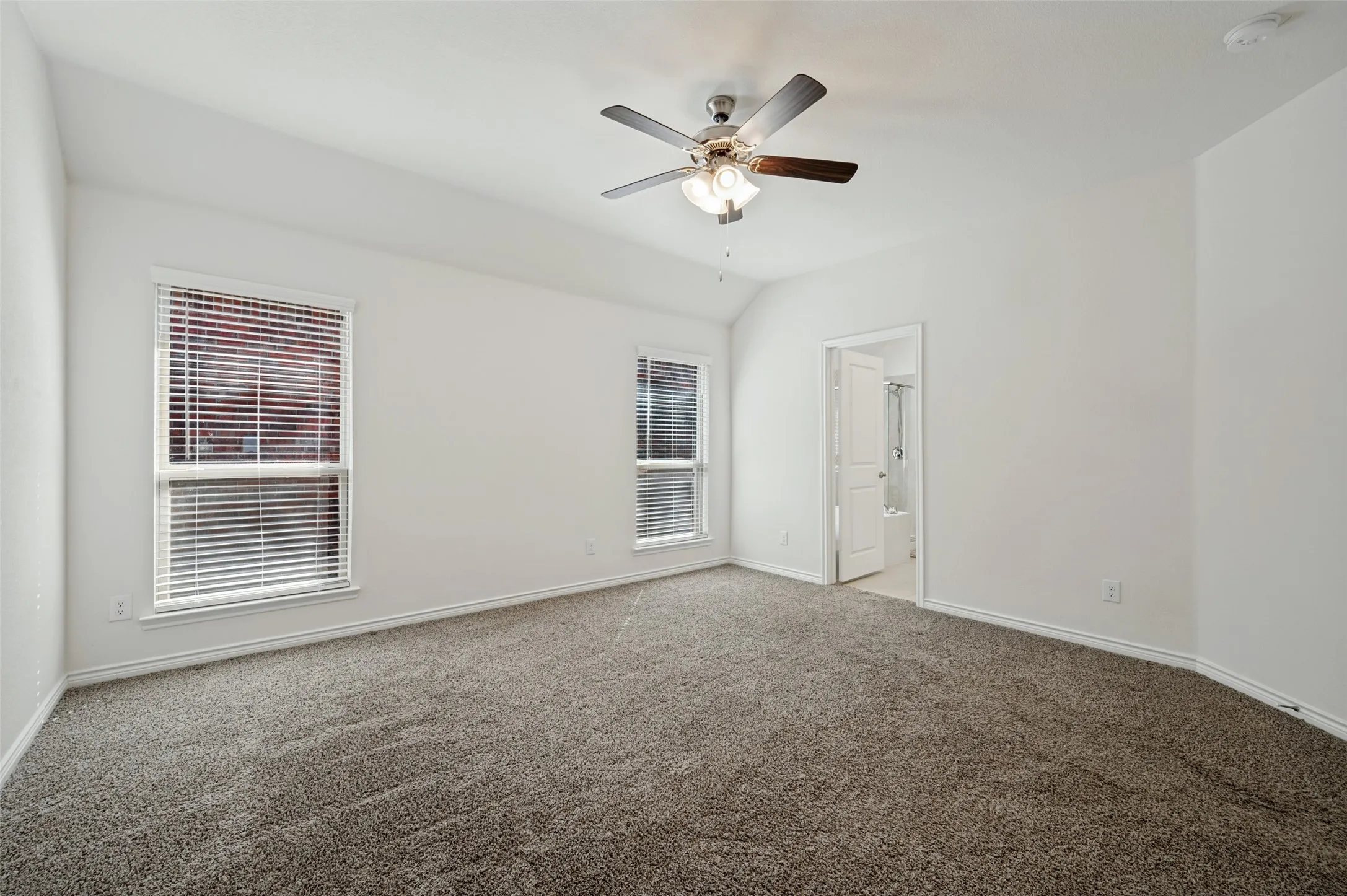 Single Family Residence For Sale in Denton County , 10516 Fountain Gate Street, Aubrey, Texas 76227, 3 Bedroom, 2 Bathroom, 2 Garage spaces, 1,703 Sqft, built in 2022, mls#21407761, Real Estate Agent in Aubrey, Homes For Sale in Denton county, Homes For Sale in Aubrey, Realtor in Aubrey Texas, Real Estate Brokerage Independent Realty Texas, Luminita Cordes Realtor