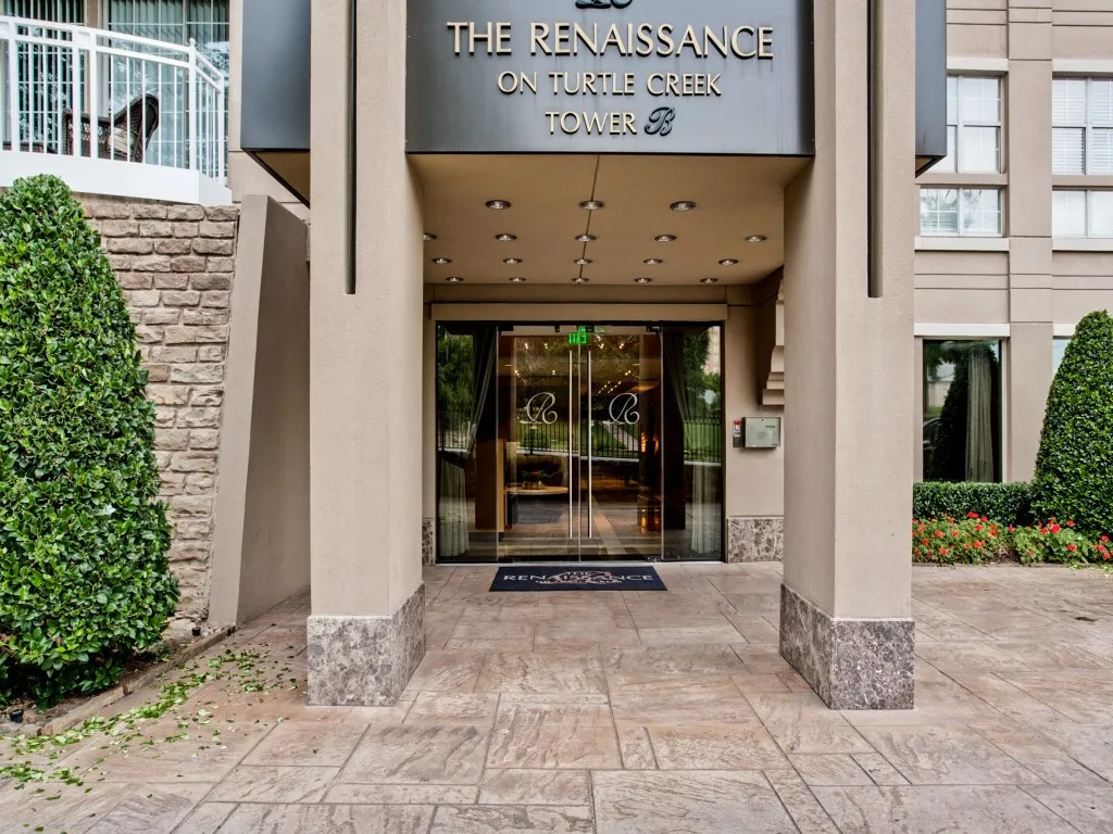 Condominium For Sale in Dallas County , 3225 Turtle Creek Boulevard 1012, Dallas, Texas 75219, 1 Bedroom, 1 Bathroom, 2 Garage spaces, 832 Sqft, built in 1998, mls#21406519, Real Estate Agent in Dallas, Homes For Sale in Dallas county, Homes For Sale in Dallas, Realtor in Dallas Texas, Real Estate Brokerage Independent Realty Texas, Luminita Cordes Realtor