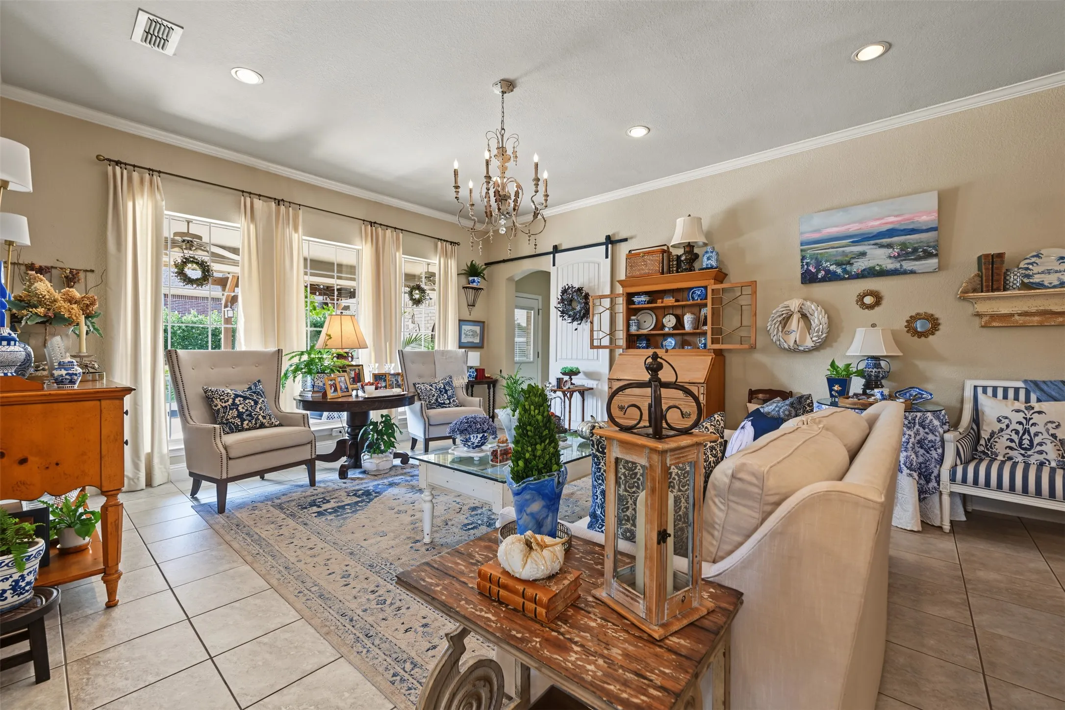 Single Family Residence For Sale in Tarrant County , 8955 Leslie Court, Benbrook, Texas 76126, 3 Bedroom, 2 Bathroom, 2 Garage spaces, 2,768 Sqft, built in 2000, mls#21404884, Real Estate Agent in Benbrook, Homes For Sale in Tarrant county, Homes For Sale in Benbrook, Realtor in Benbrook Texas, Real Estate Brokerage Independent Realty Texas, Luminita Cordes Realtor