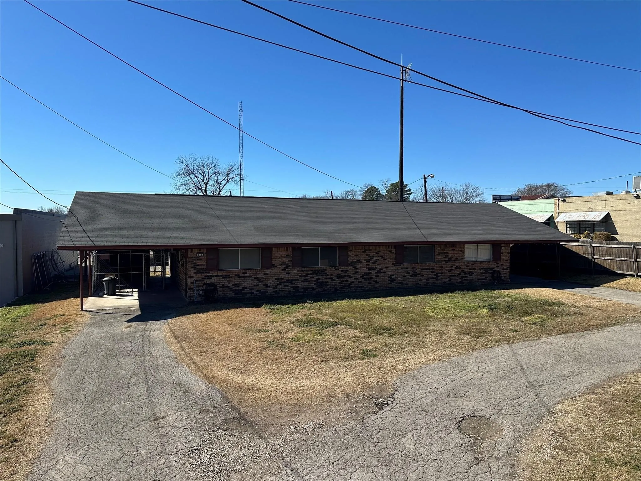Duplex For Sale in Hopkins County , 111 E Spence Street, Sulphur Springs, Texas 75482, 0, 0, Garage spaces, 0 Sqft, built in 1964, mls#21408277, Real Estate Agent in Sulphur Springs, Homes For Sale in Hopkins county, Homes For Sale in Sulphur Springs, Realtor in Sulphur Springs Texas, Real Estate Brokerage Independent Realty Texas, Luminita Cordes Realtor