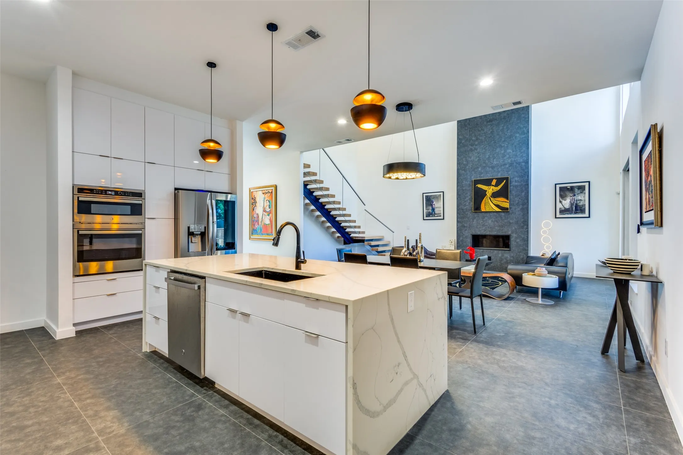 Single Family Residence For Sale in Collin County , 9774 Sunset Drive, Frisco, Texas 75033, 4 Bedroom, 4 Bathroom, 2 Garage spaces, 3,268 Sqft, built in 2021, mls#21408079, Real Estate Agent in Frisco, Homes For Sale in Collin county, Homes For Sale in Frisco, Realtor in Frisco Texas, Real Estate Brokerage Independent Realty Texas, Luminita Cordes Realtor