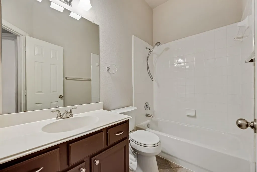 Single Family Residence For Rent in Denton County , 5544 Hidden Creek Lane, Frisco, Texas 75036, 3 Bedroom, 2 Bathroom, 2 Garage spaces, 2,103 Sqft, built in 2002, mls#21408226, Real Estate Agent in Frisco, Homes For Rent in Denton county, Homes For Rent in Frisco, Realtor in Frisco Texas, Real Estate Brokerage Independent Realty Texas, Luminita Cordes Realtor