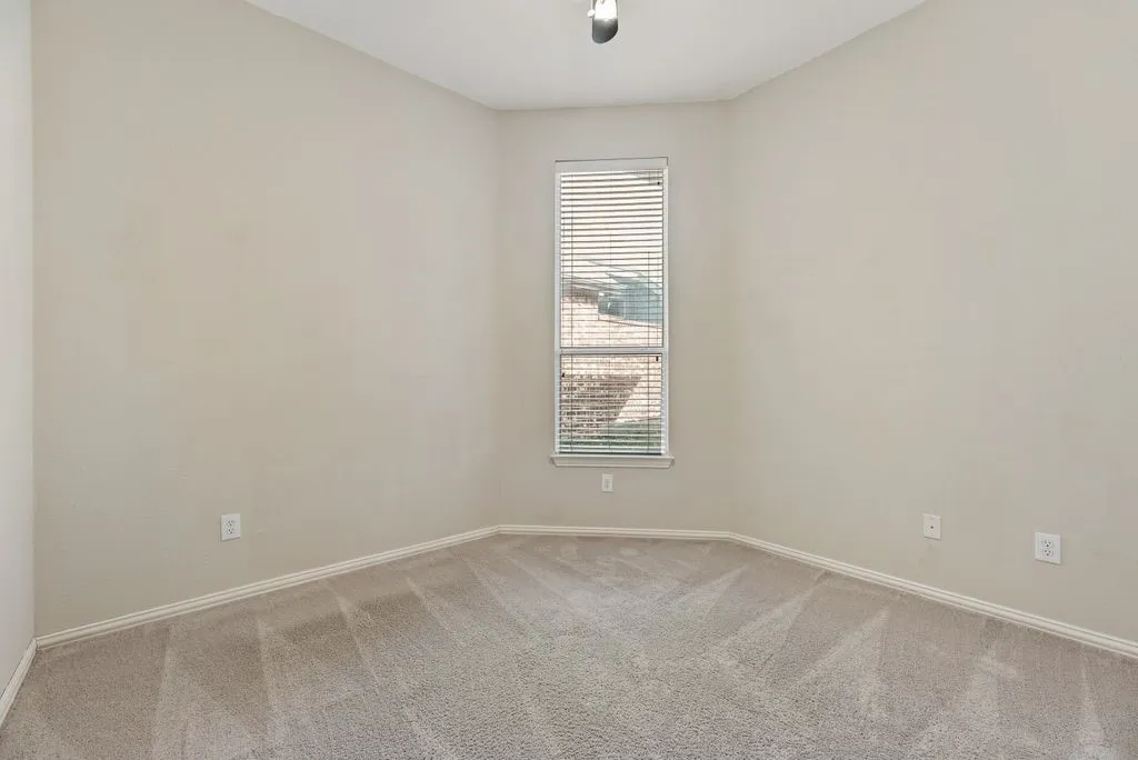 Single Family Residence For Rent in Denton County , 5544 Hidden Creek Lane, Frisco, Texas 75036, 3 Bedroom, 2 Bathroom, 2 Garage spaces, 2,103 Sqft, built in 2002, mls#21408226, Real Estate Agent in Frisco, Homes For Rent in Denton county, Homes For Rent in Frisco, Realtor in Frisco Texas, Real Estate Brokerage Independent Realty Texas, Luminita Cordes Realtor