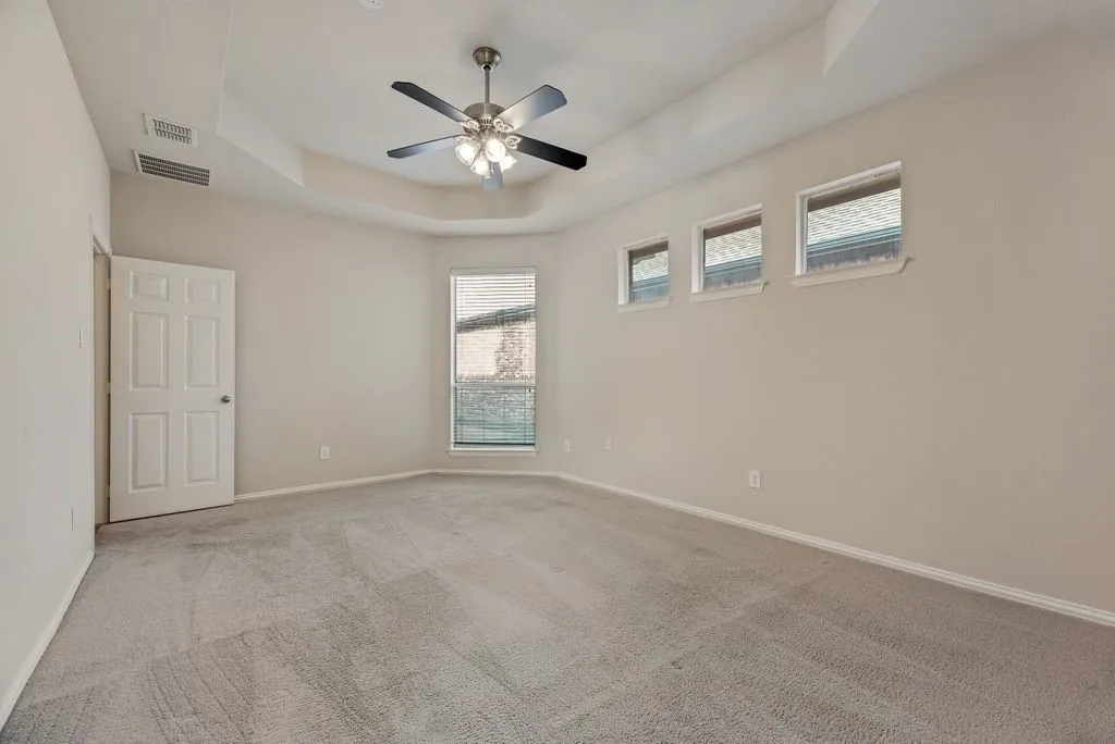 Single Family Residence For Rent in Denton County , 5544 Hidden Creek Lane, Frisco, Texas 75036, 3 Bedroom, 2 Bathroom, 2 Garage spaces, 2,103 Sqft, built in 2002, mls#21408226, Real Estate Agent in Frisco, Homes For Rent in Denton county, Homes For Rent in Frisco, Realtor in Frisco Texas, Real Estate Brokerage Independent Realty Texas, Luminita Cordes Realtor