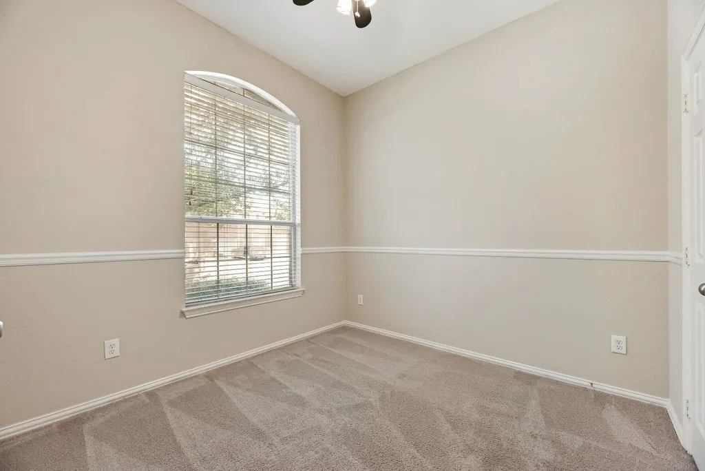 Single Family Residence For Rent in Denton County , 5544 Hidden Creek Lane, Frisco, Texas 75036, 3 Bedroom, 2 Bathroom, 2 Garage spaces, 2,103 Sqft, built in 2002, mls#21408226, Real Estate Agent in Frisco, Homes For Rent in Denton county, Homes For Rent in Frisco, Realtor in Frisco Texas, Real Estate Brokerage Independent Realty Texas, Luminita Cordes Realtor