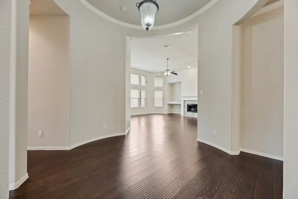 Single Family Residence For Rent in Denton County , 5544 Hidden Creek Lane, Frisco, Texas 75036, 3 Bedroom, 2 Bathroom, 2 Garage spaces, 2,103 Sqft, built in 2002, mls#21408226, Real Estate Agent in Frisco, Homes For Rent in Denton county, Homes For Rent in Frisco, Realtor in Frisco Texas, Real Estate Brokerage Independent Realty Texas, Luminita Cordes Realtor