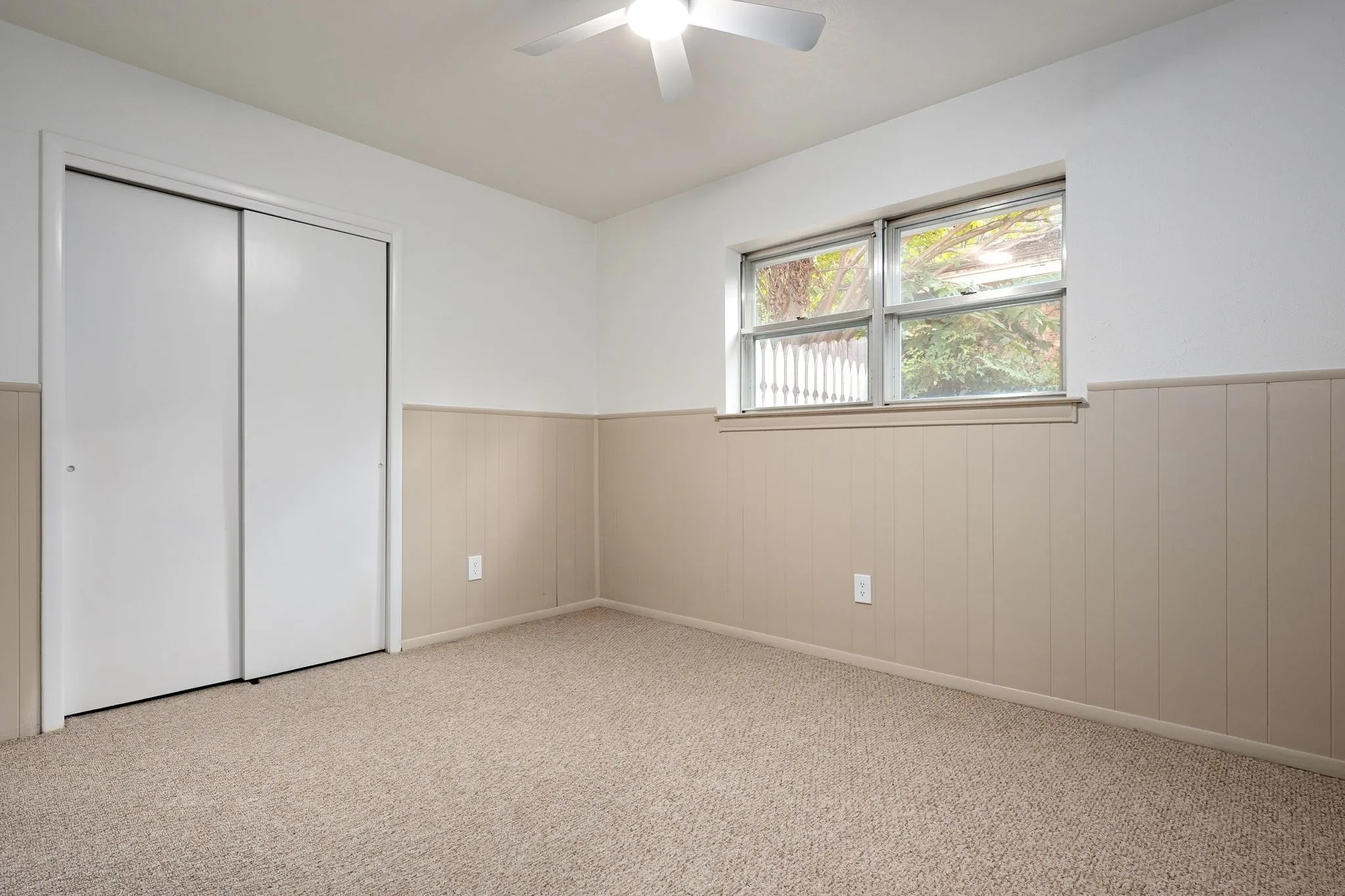 Single Family Residence For Sale in Tarrant County , 6305 Whitman Avenue, Fort Worth, Texas 76133, 3 Bedroom, 2 Bathroom, 1 Garage spaces, 1,803 Sqft, built in 1967, mls#21406230, Real Estate Agent in Fort Worth, Homes For Sale in Tarrant county, Homes For Sale in Fort Worth, Realtor in Fort Worth Texas, Real Estate Brokerage Independent Realty Texas, Luminita Cordes Realtor
