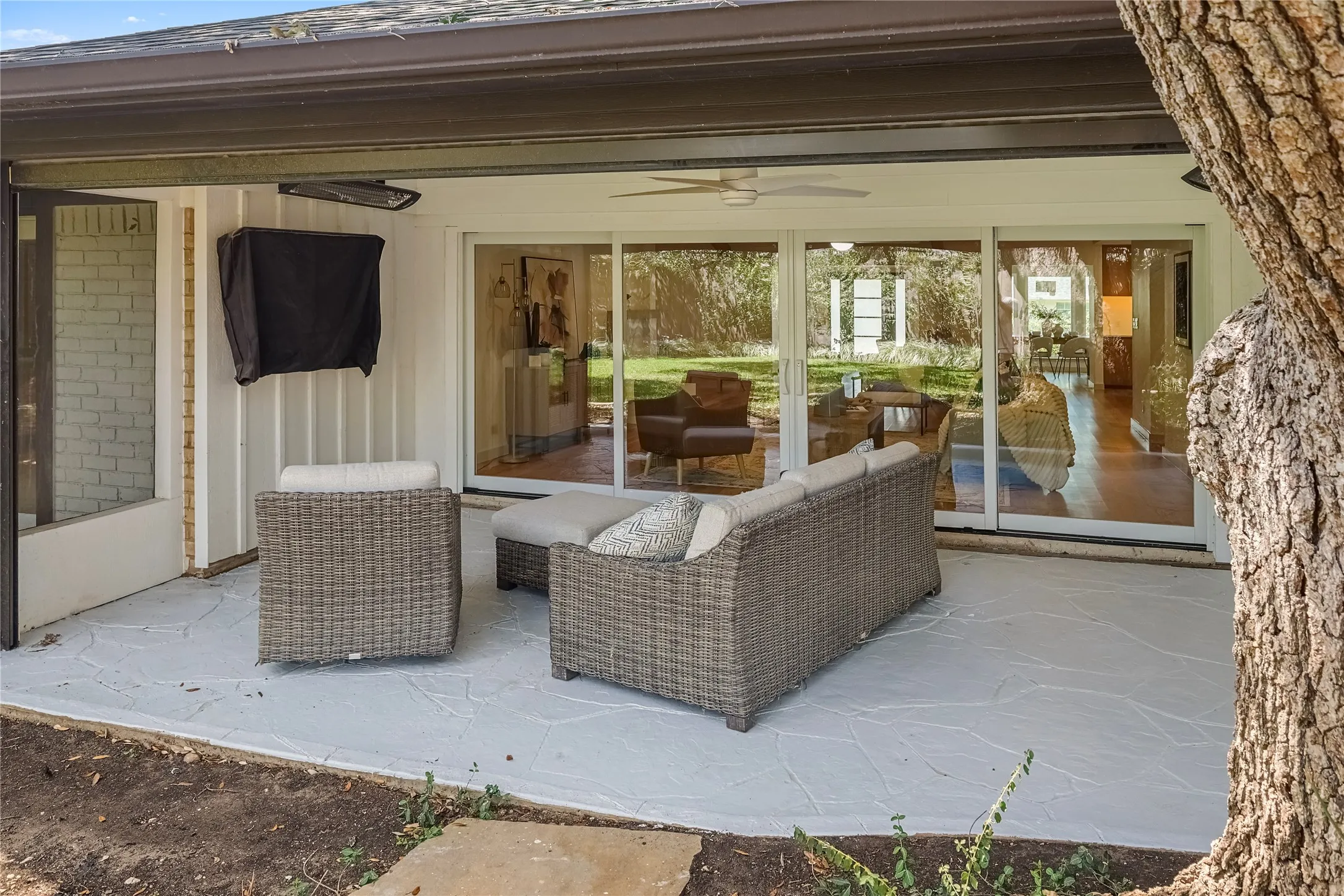 Single Family Residence For Sale in Dallas County , 7117 Mimosa Lane, Dallas, Texas 75230, 4 Bedroom, 4 Bathroom, 2 Garage spaces, 3,132 Sqft, built in 1964, mls#21408267, Real Estate Agent in Dallas, Homes For Sale in Dallas county, Homes For Sale in Dallas, Realtor in Dallas Texas, Real Estate Brokerage Independent Realty Texas, Luminita Cordes Realtor