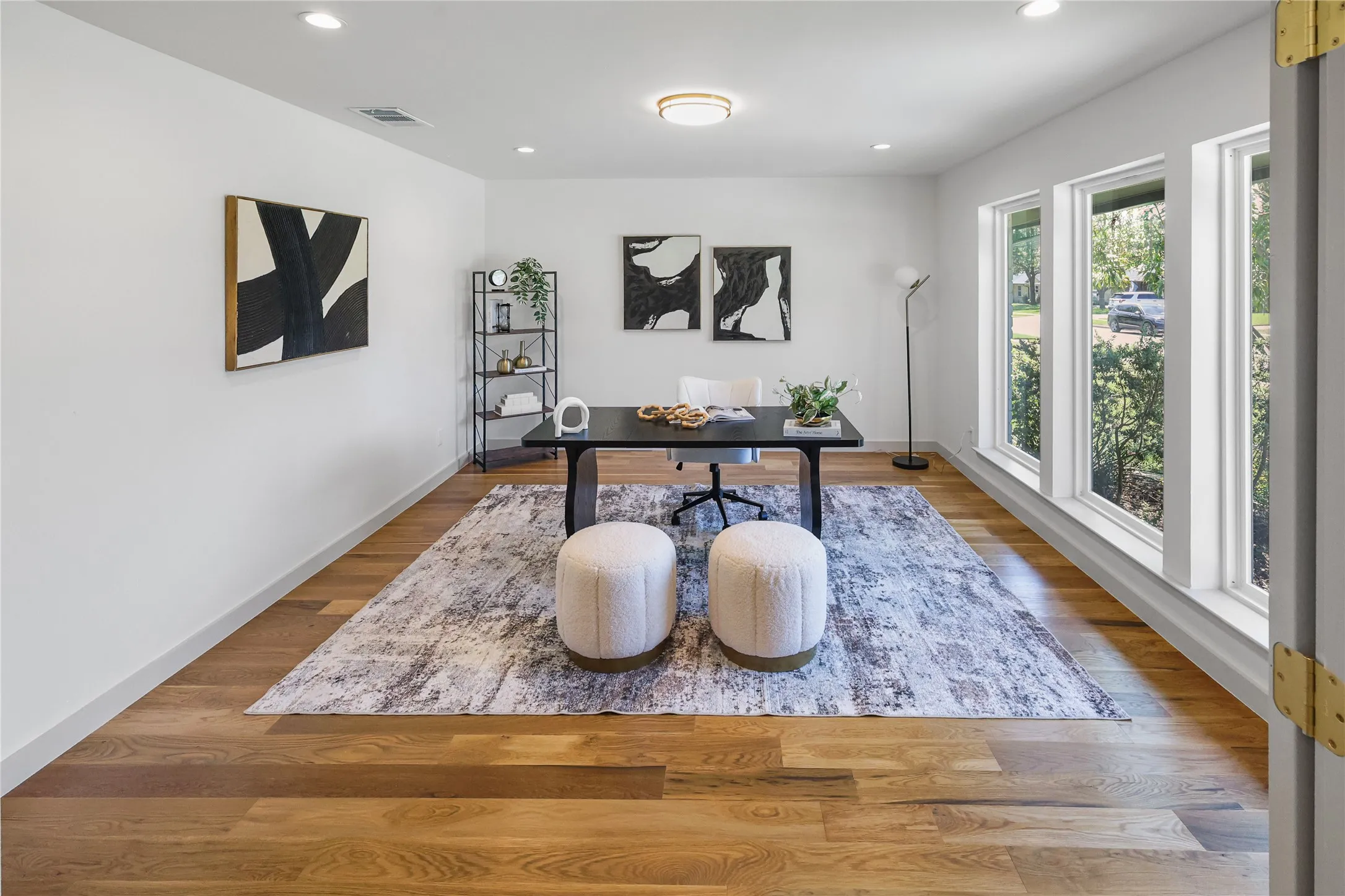 Single Family Residence For Sale in Dallas County , 7117 Mimosa Lane, Dallas, Texas 75230, 4 Bedroom, 4 Bathroom, 2 Garage spaces, 3,132 Sqft, built in 1964, mls#21408267, Real Estate Agent in Dallas, Homes For Sale in Dallas county, Homes For Sale in Dallas, Realtor in Dallas Texas, Real Estate Brokerage Independent Realty Texas, Luminita Cordes Realtor