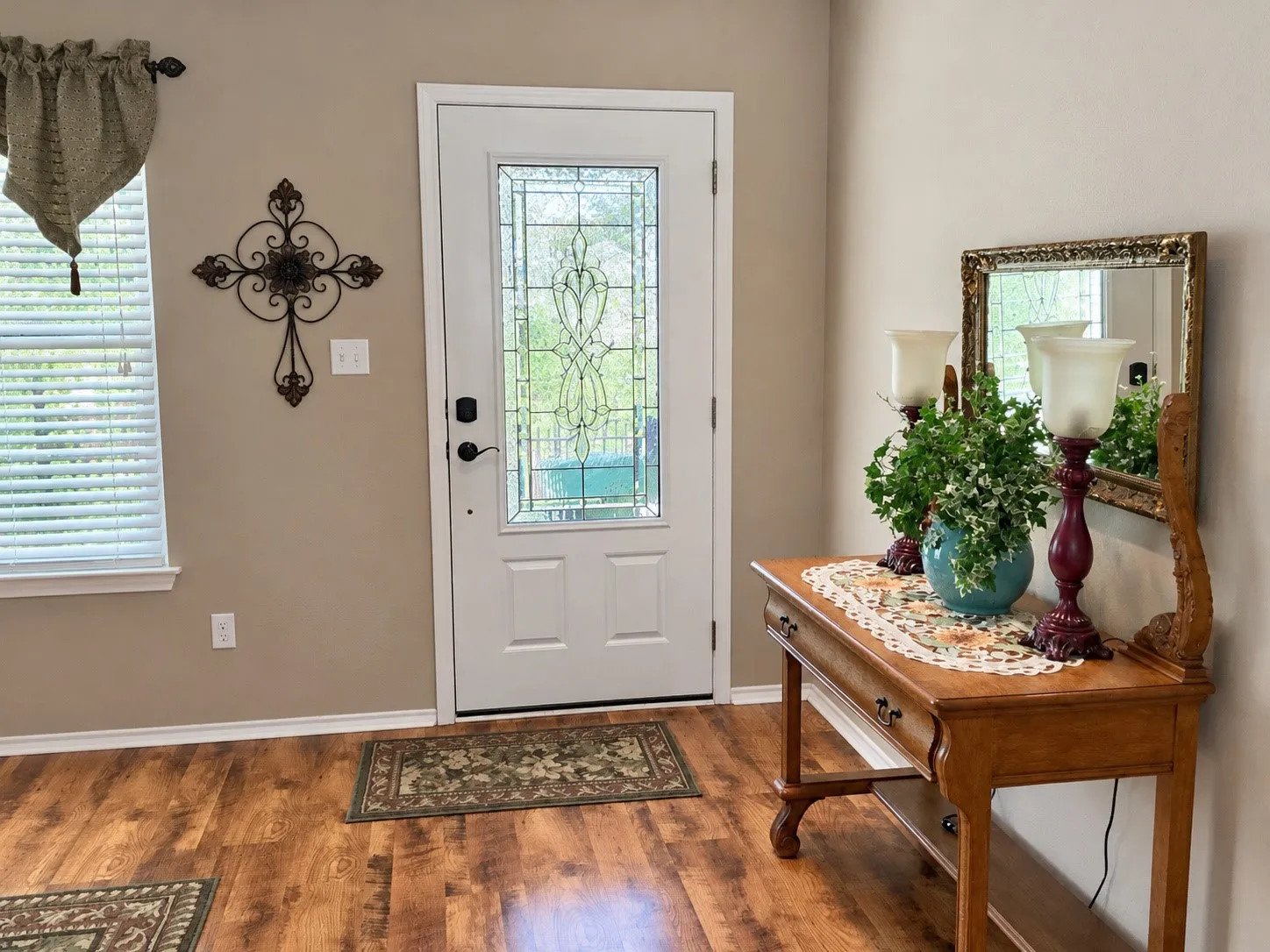 Single Family Residence For Sale in Wood County , 432 S County Road 4837, Winnsboro, Texas 75494, 3 Bedroom, 2 Bathroom, 2 Garage spaces, 2,238 Sqft, built in 2008, mls#21408192, Real Estate Agent in Winnsboro, Homes For Sale in Wood county, Homes For Sale in Winnsboro, Realtor in Winnsboro Texas, Real Estate Brokerage Independent Realty Texas, Luminita Cordes Realtor