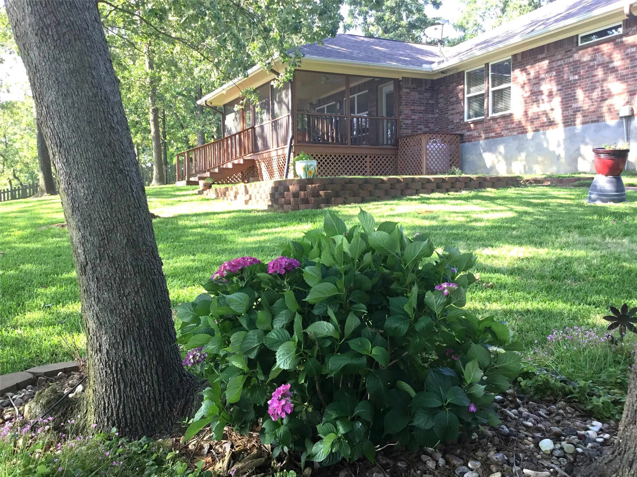 Single Family Residence For Sale in Wood County , 432 S County Road 4837, Winnsboro, Texas 75494, 3 Bedroom, 2 Bathroom, 2 Garage spaces, 2,238 Sqft, built in 2008, mls#21408192, Real Estate Agent in Winnsboro, Homes For Sale in Wood county, Homes For Sale in Winnsboro, Realtor in Winnsboro Texas, Real Estate Brokerage Independent Realty Texas, Luminita Cordes Realtor