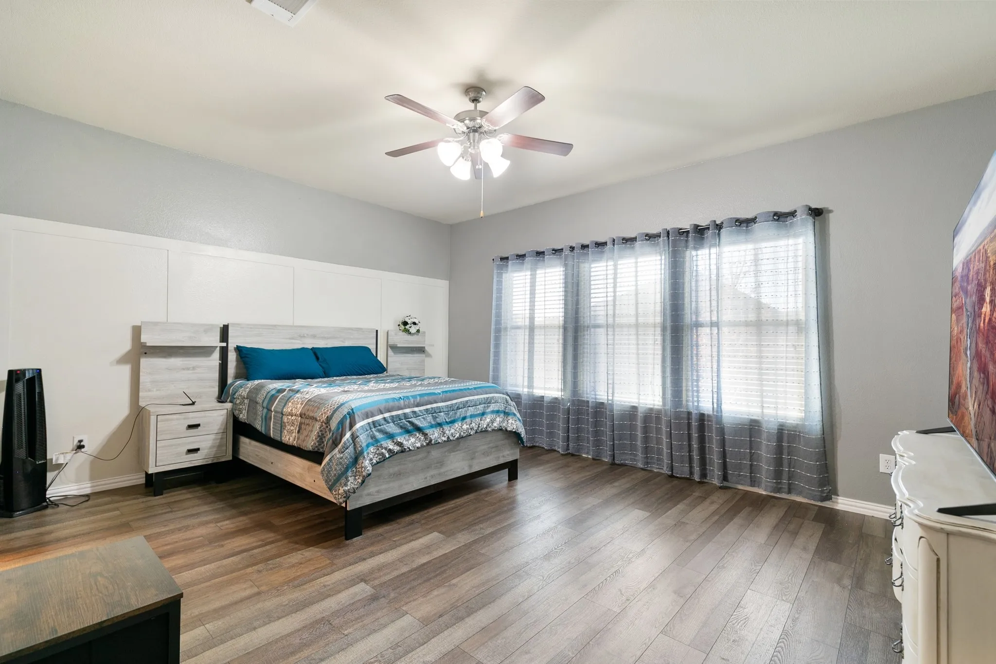 Single Family Residence For Sale in Grayson County , 107 Ashlyn Court, Whitesboro, Texas 76273, 4 Bedroom, 3 Bathroom, 2 Garage spaces, 2,828 Sqft, built in 2011, mls#21407830, Real Estate Agent in Whitesboro, Homes For Sale in Grayson county, Homes For Sale in Whitesboro, Realtor in Whitesboro Texas, Real Estate Brokerage Independent Realty Texas, Luminita Cordes Realtor