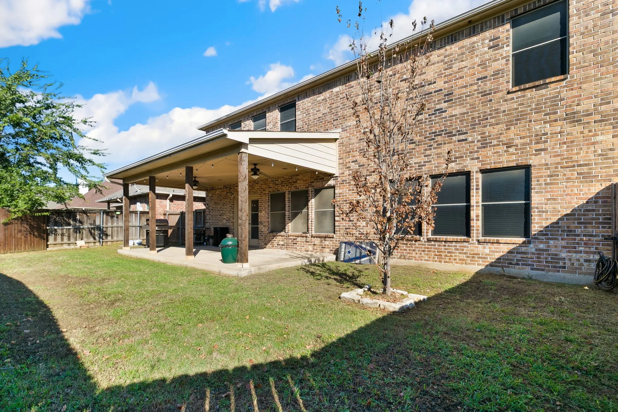 Single Family Residence For Sale in Grayson County , 107 Ashlyn Court, Whitesboro, Texas 76273, 4 Bedroom, 3 Bathroom, 2 Garage spaces, 2,828 Sqft, built in 2011, mls#21407830, Real Estate Agent in Whitesboro, Homes For Sale in Grayson county, Homes For Sale in Whitesboro, Realtor in Whitesboro Texas, Real Estate Brokerage Independent Realty Texas, Luminita Cordes Realtor