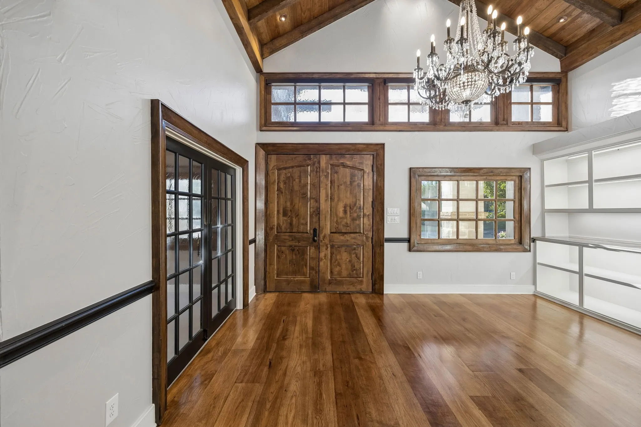 Single Family Residence For Sale in Tarrant County , 585 Shady Oaks Drive, Southlake, Texas 76092, 6 Bedroom, 5 Bathroom, 4 Garage spaces, 6,656 Sqft, built in 1977, mls#21407257, Real Estate Agent in Southlake, Homes For Sale in Tarrant county, Homes For Sale in Southlake, Realtor in Southlake Texas, Real Estate Brokerage Independent Realty Texas, Luminita Cordes Realtor