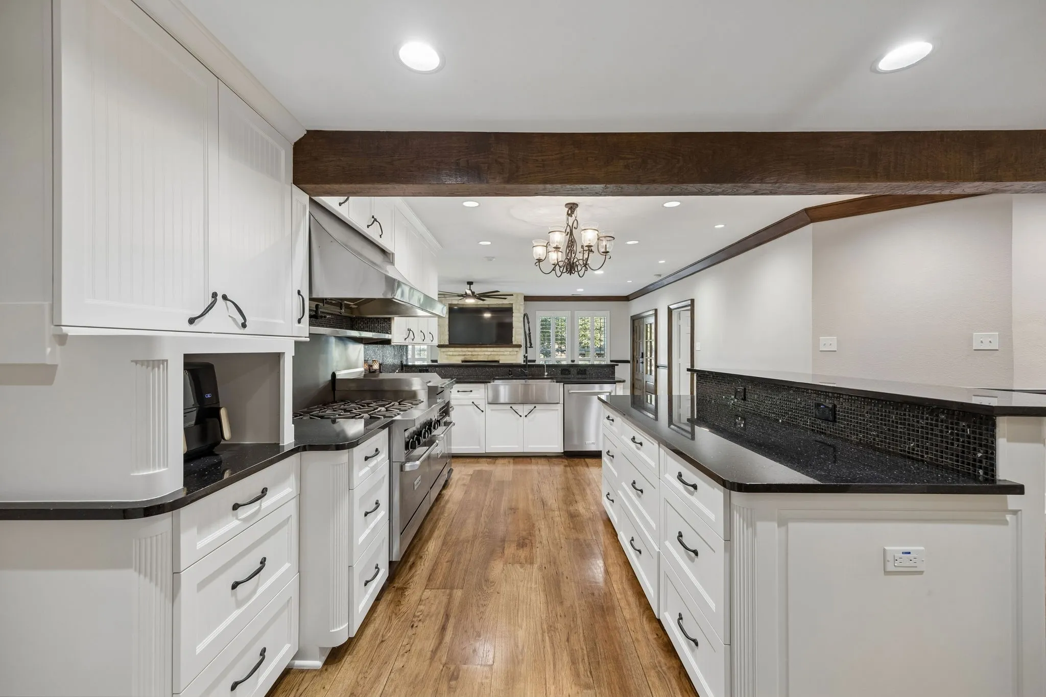 6 Burner Gas Range and Griddle!