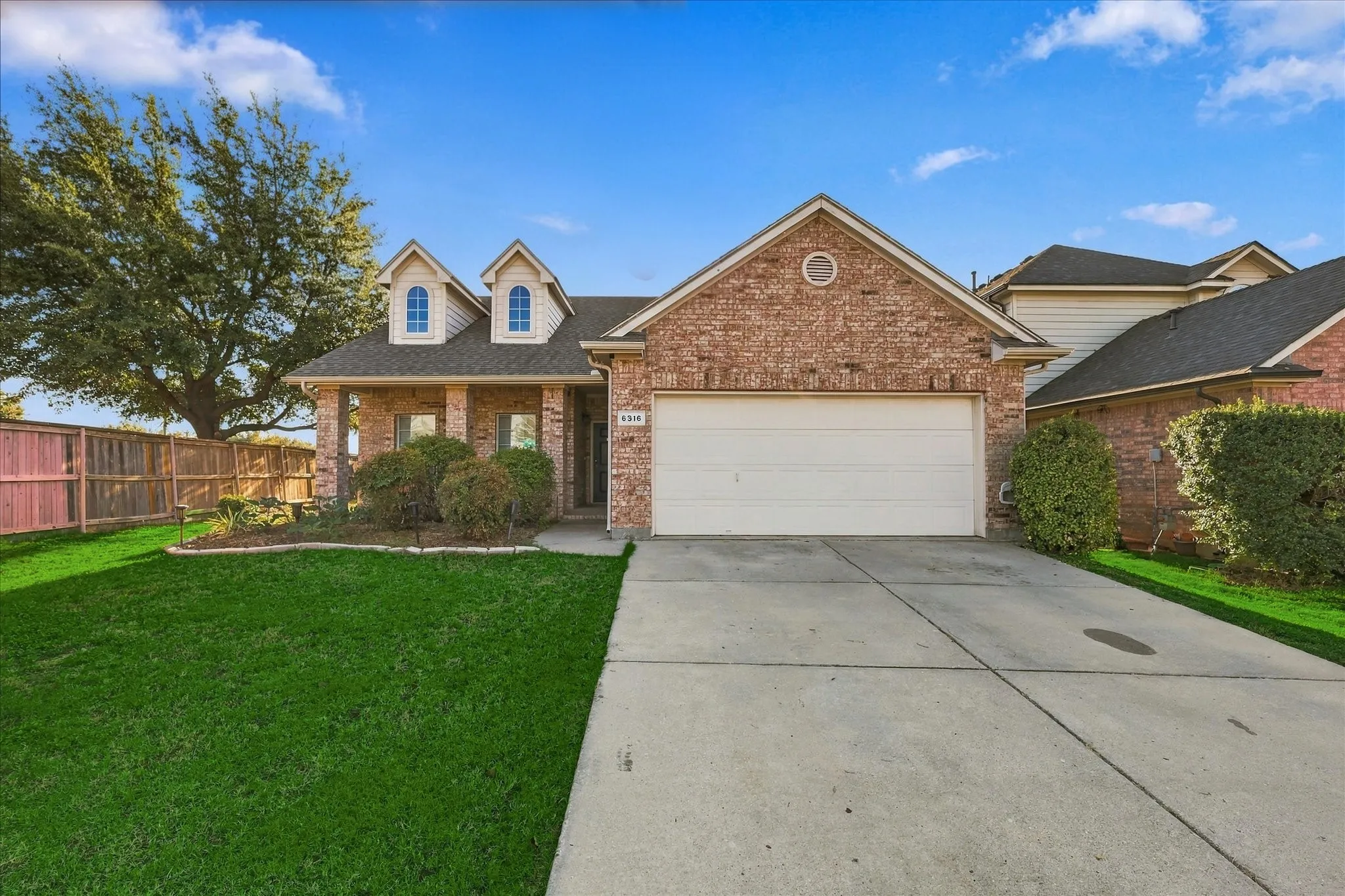 Single Family Residence For Rent