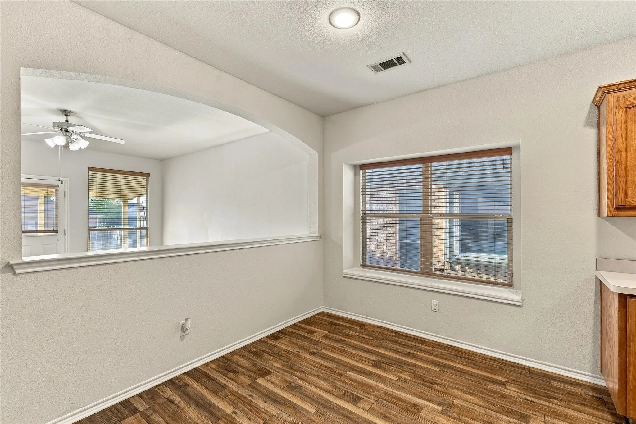 Single Family Residence For Rent in Tarrant County , 6316 Miranda Drive, Fort Worth, Texas 76131, 3 Bedroom, 2 Bathroom, 2 Garage spaces, 1,474 Sqft, built in 2005, mls#21408245, Real Estate Agent in Fort Worth, Homes For Rent in Tarrant county, Homes For Rent in Fort Worth, Realtor in Fort Worth Texas, Real Estate Brokerage Independent Realty Texas, Luminita Cordes Realtor