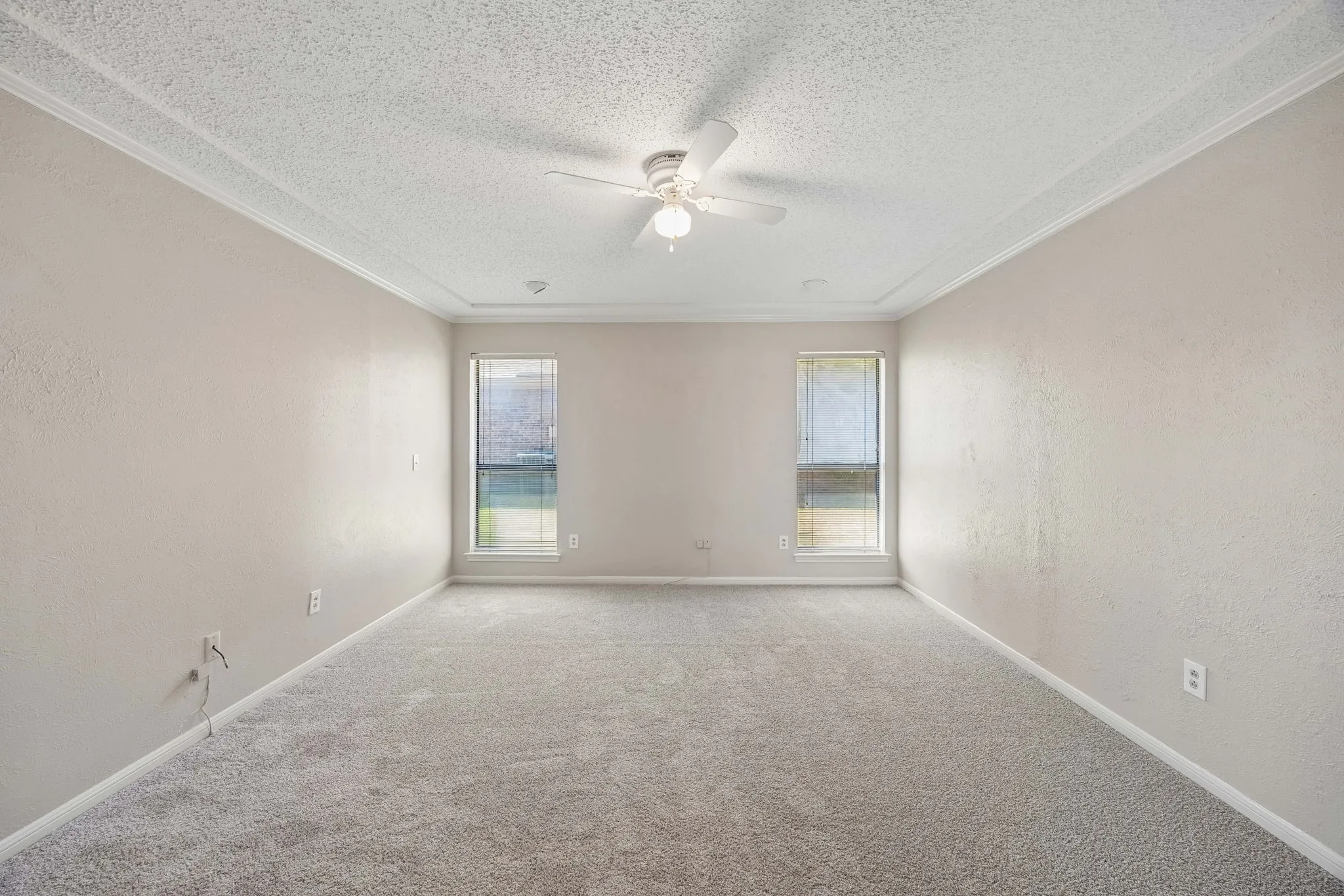 Single Family Residence For Sale in Denton County , 1721 Paxton Drive, Carrollton, Texas 75007, 4 Bedroom, 2 Bathroom, 2 Garage spaces, 1,933 Sqft, built in 1983, mls#21406019, Real Estate Agent in Carrollton, Homes For Sale in Denton county, Homes For Sale in Carrollton, Realtor in Carrollton Texas, Real Estate Brokerage Independent Realty Texas, Luminita Cordes Realtor