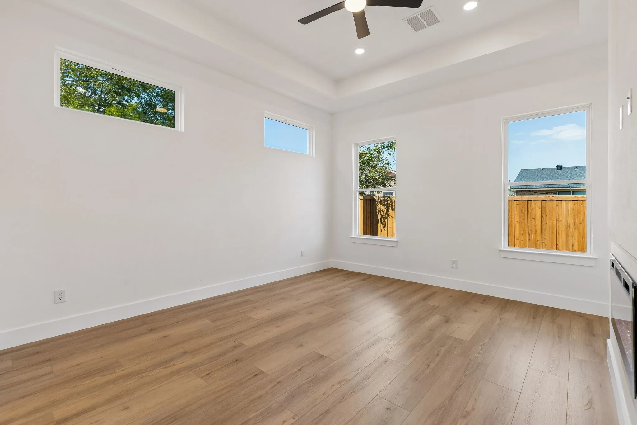 Single Family Residence For Sale in Dallas County , 921 Woodcrest Drive, Lancaster, Texas 75134, 4 Bedroom, 3 Bathroom, 2 Garage spaces, 2,122 Sqft, built in 2026, mls#21407701, Real Estate Agent in Lancaster, Homes For Sale in Dallas county, Homes For Sale in Lancaster, Realtor in Lancaster Texas, Real Estate Brokerage Independent Realty Texas, Luminita Cordes Realtor