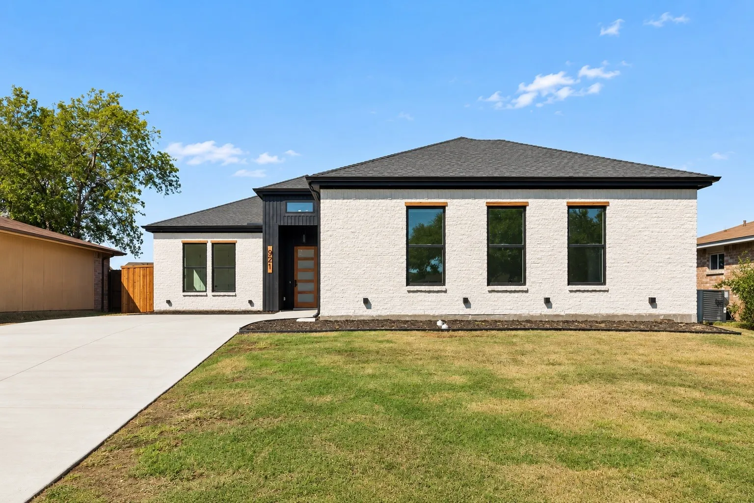 Single Family Residence For Sale in Dallas County , 921 Woodcrest Drive, Lancaster, Texas 75134, 4 Bedroom, 3 Bathroom, 2 Garage spaces, 2,122 Sqft, built in 2026, mls#21407701, Real Estate Agent in Lancaster, Homes For Sale in Dallas county, Homes For Sale in Lancaster, Realtor in Lancaster Texas, Real Estate Brokerage Independent Realty Texas, Luminita Cordes Realtor