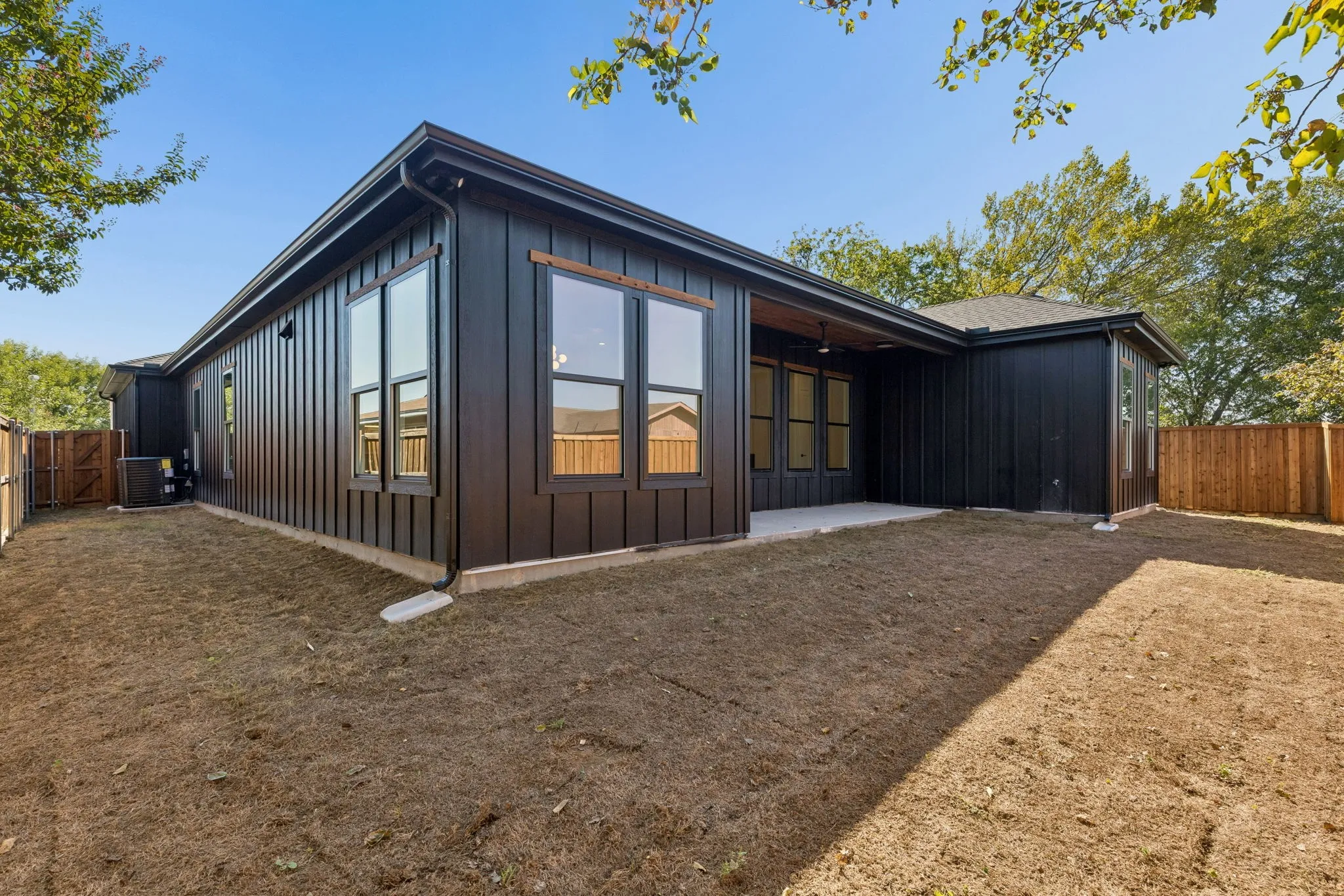 Single Family Residence For Sale in Dallas County , 921 Woodcrest Drive, Lancaster, Texas 75134, 4 Bedroom, 3 Bathroom, 2 Garage spaces, 2,122 Sqft, built in 2026, mls#21407701, Real Estate Agent in Lancaster, Homes For Sale in Dallas county, Homes For Sale in Lancaster, Realtor in Lancaster Texas, Real Estate Brokerage Independent Realty Texas, Luminita Cordes Realtor