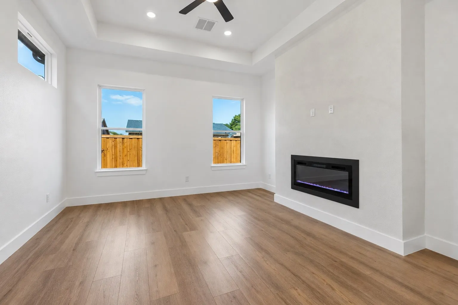 Single Family Residence For Sale in Dallas County , 921 Woodcrest Drive, Lancaster, Texas 75134, 4 Bedroom, 3 Bathroom, 2 Garage spaces, 2,122 Sqft, built in 2026, mls#21407701, Real Estate Agent in Lancaster, Homes For Sale in Dallas county, Homes For Sale in Lancaster, Realtor in Lancaster Texas, Real Estate Brokerage Independent Realty Texas, Luminita Cordes Realtor