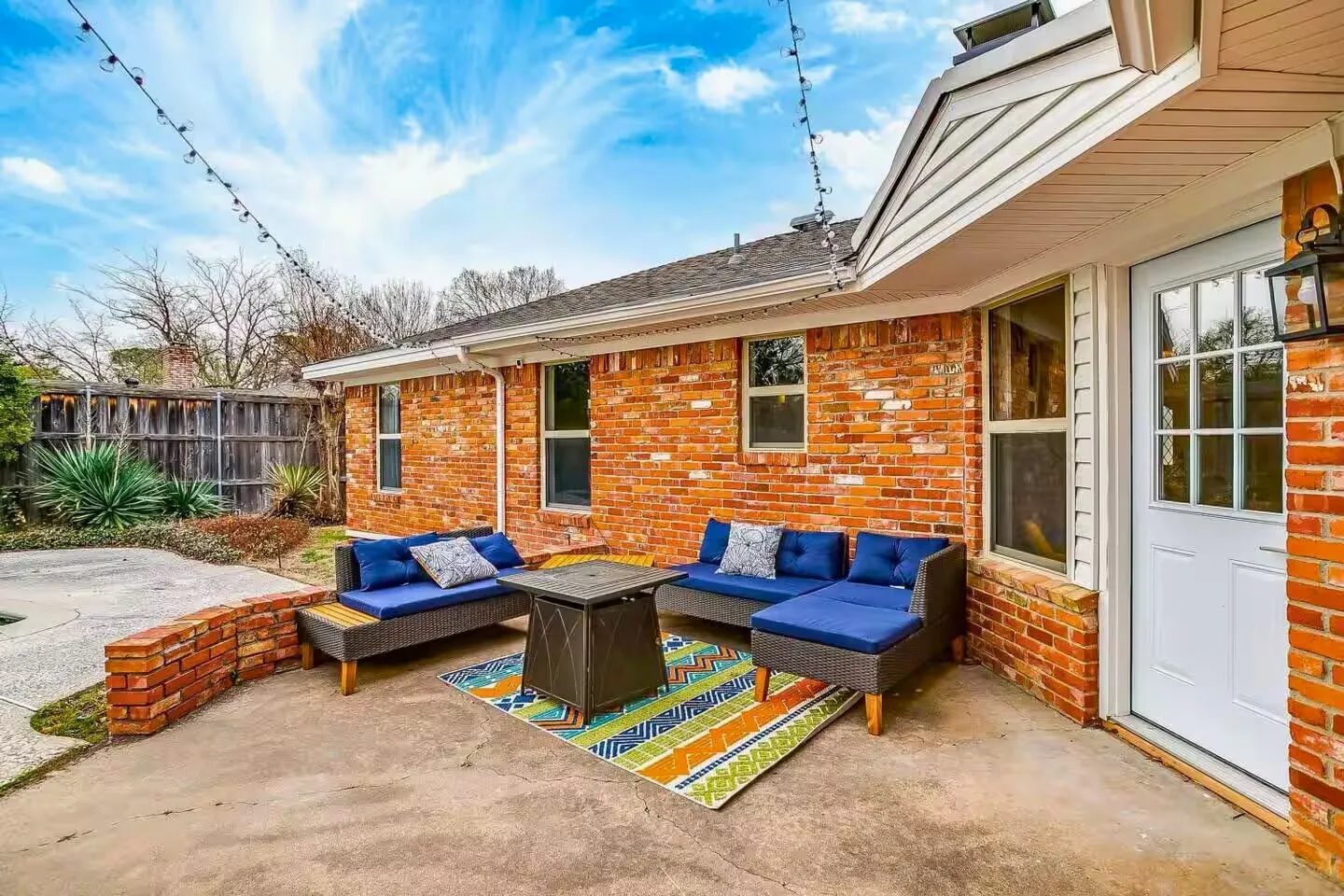 Single Family Residence For Sale in Tarrant County , 2426 Nottingham Place, Grand Prairie, Texas 75050, 3 Bedroom, 2 Bathroom, 2 Garage spaces, 2,473 Sqft, built in 1970, mls#21398802, Real Estate Agent in Grand Prairie, Homes For Sale in Tarrant county, Homes For Sale in Grand Prairie, Realtor in Grand Prairie Texas, Real Estate Brokerage Independent Realty Texas, Luminita Cordes Realtor
