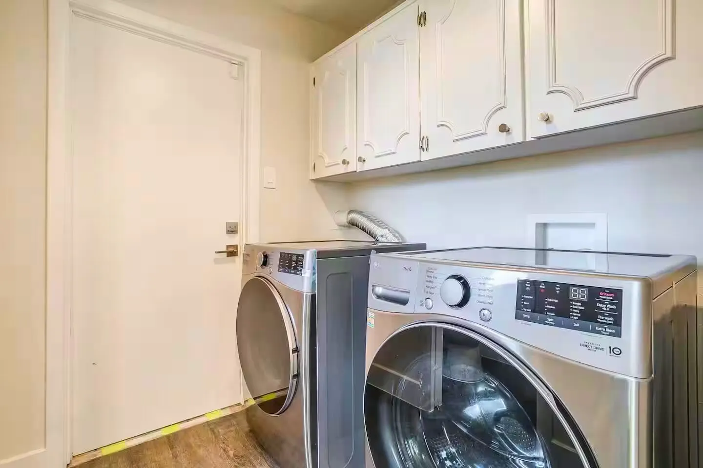 Single Family Residence For Sale in Tarrant County , 2426 Nottingham Place, Grand Prairie, Texas 75050, 3 Bedroom, 2 Bathroom, 2 Garage spaces, 2,473 Sqft, built in 1970, mls#21398802, Real Estate Agent in Grand Prairie, Homes For Sale in Tarrant county, Homes For Sale in Grand Prairie, Realtor in Grand Prairie Texas, Real Estate Brokerage Independent Realty Texas, Luminita Cordes Realtor
