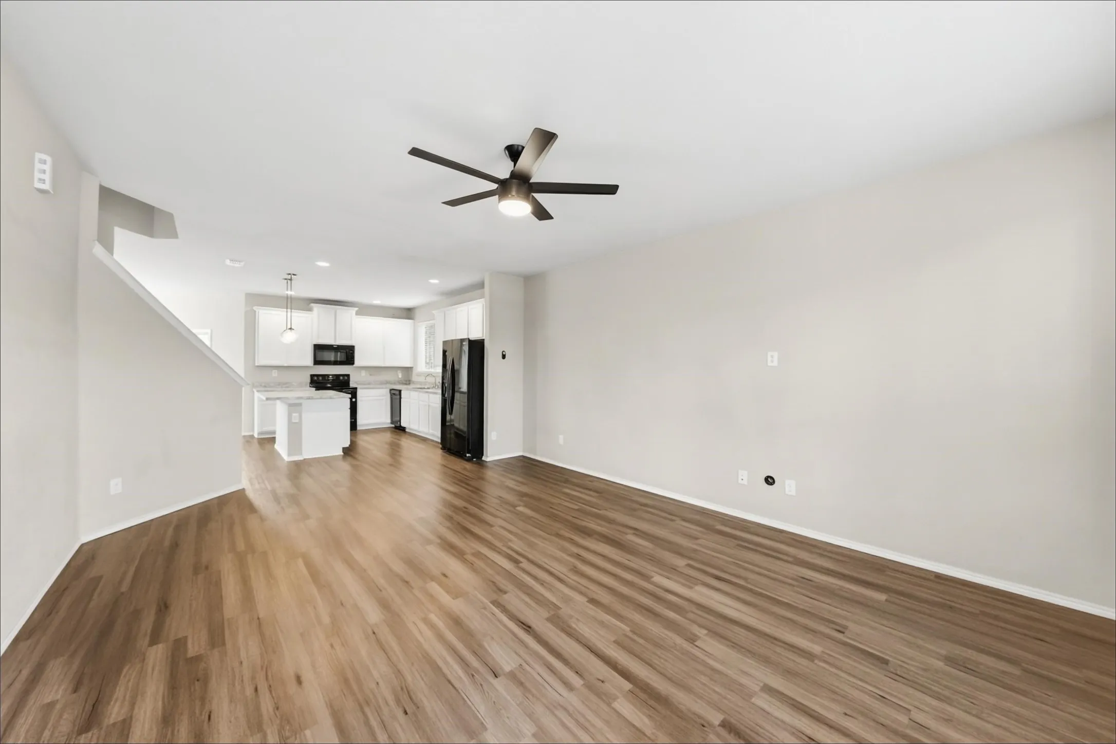 Single Family Residence For Rent in Tarrant County , 3028 Coyote Canyon Trail, Fort Worth, Texas 76108, 4 Bedroom, 4 Bathroom, 2 Garage spaces, 2,609 Sqft, built in 2018, mls#21408298, Real Estate Agent in Fort Worth, Homes For Rent in Tarrant county, Homes For Rent in Fort Worth, Realtor in Fort Worth Texas, Real Estate Brokerage Independent Realty Texas, Luminita Cordes Realtor