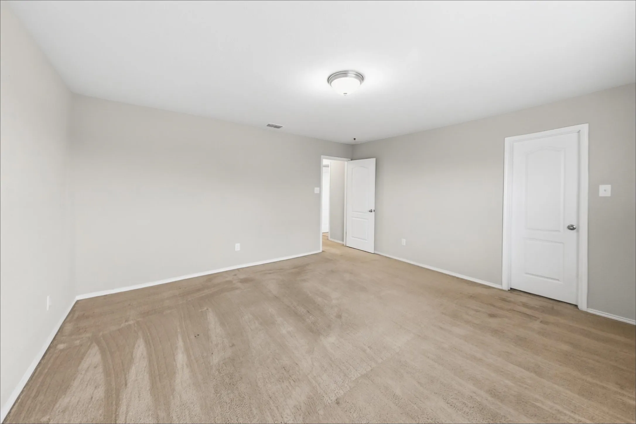 Single Family Residence For Rent in Tarrant County , 3028 Coyote Canyon Trail, Fort Worth, Texas 76108, 4 Bedroom, 4 Bathroom, 2 Garage spaces, 2,609 Sqft, built in 2018, mls#21408298, Real Estate Agent in Fort Worth, Homes For Rent in Tarrant county, Homes For Rent in Fort Worth, Realtor in Fort Worth Texas, Real Estate Brokerage Independent Realty Texas, Luminita Cordes Realtor