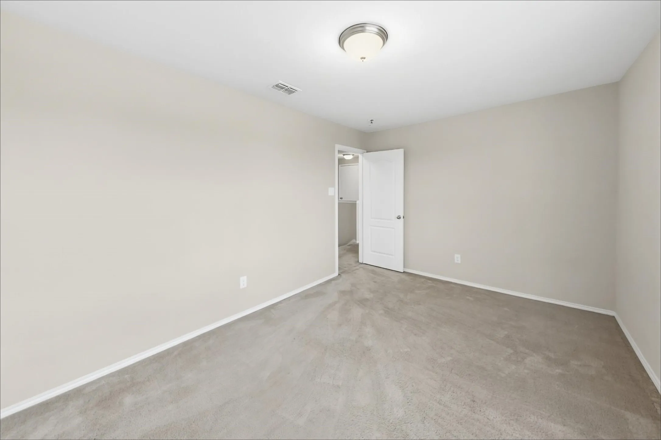 Single Family Residence For Rent in Tarrant County , 3028 Coyote Canyon Trail, Fort Worth, Texas 76108, 4 Bedroom, 4 Bathroom, 2 Garage spaces, 2,609 Sqft, built in 2018, mls#21408298, Real Estate Agent in Fort Worth, Homes For Rent in Tarrant county, Homes For Rent in Fort Worth, Realtor in Fort Worth Texas, Real Estate Brokerage Independent Realty Texas, Luminita Cordes Realtor