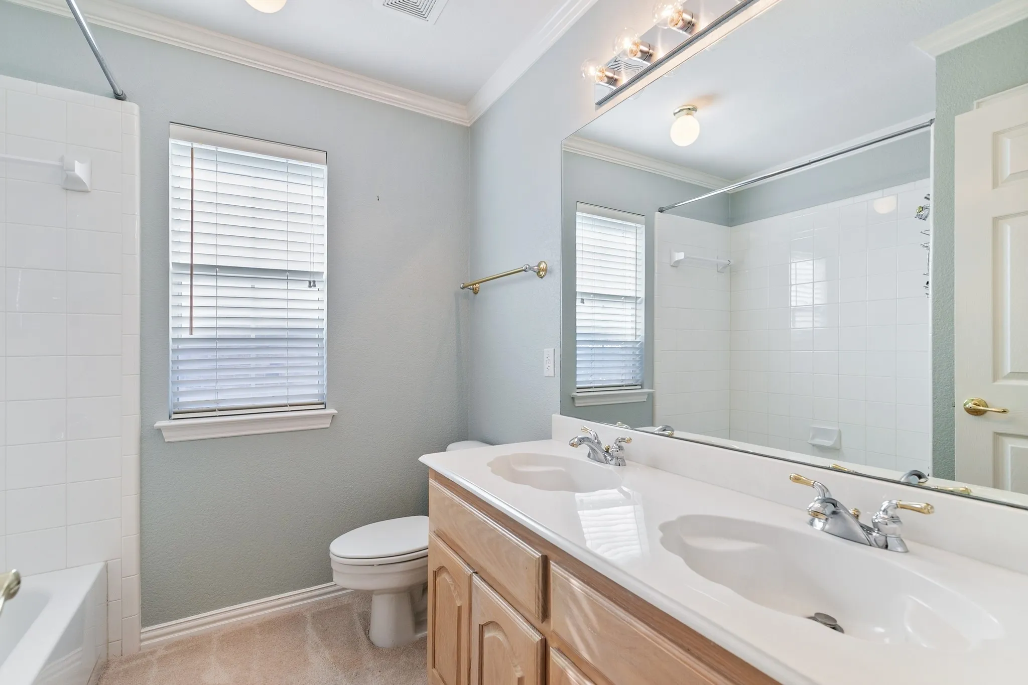 Single Family Residence For Sale in Collin County , 6216 Wolf Ridge Drive, Plano, Texas 75024, 4 Bedroom, 3 Bathroom, 2 Garage spaces, 2,802 Sqft, built in 1998, mls#21406748, Real Estate Agent in Plano, Homes For Sale in Collin county, Homes For Sale in Plano, Realtor in Plano Texas, Real Estate Brokerage Independent Realty Texas, Luminita Cordes Realtor