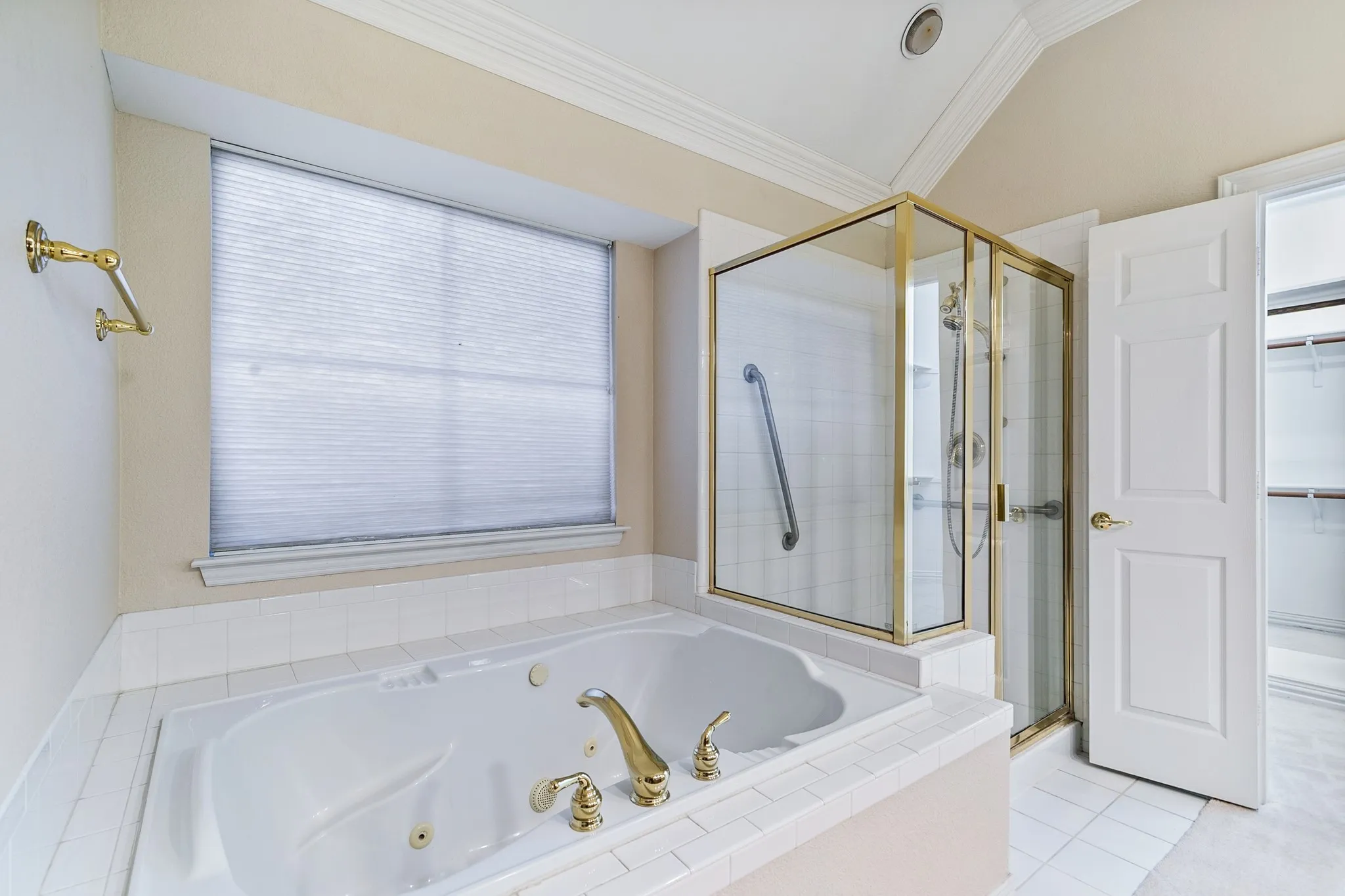 Single Family Residence For Sale in Collin County , 6216 Wolf Ridge Drive, Plano, Texas 75024, 4 Bedroom, 3 Bathroom, 2 Garage spaces, 2,802 Sqft, built in 1998, mls#21406748, Real Estate Agent in Plano, Homes For Sale in Collin county, Homes For Sale in Plano, Realtor in Plano Texas, Real Estate Brokerage Independent Realty Texas, Luminita Cordes Realtor