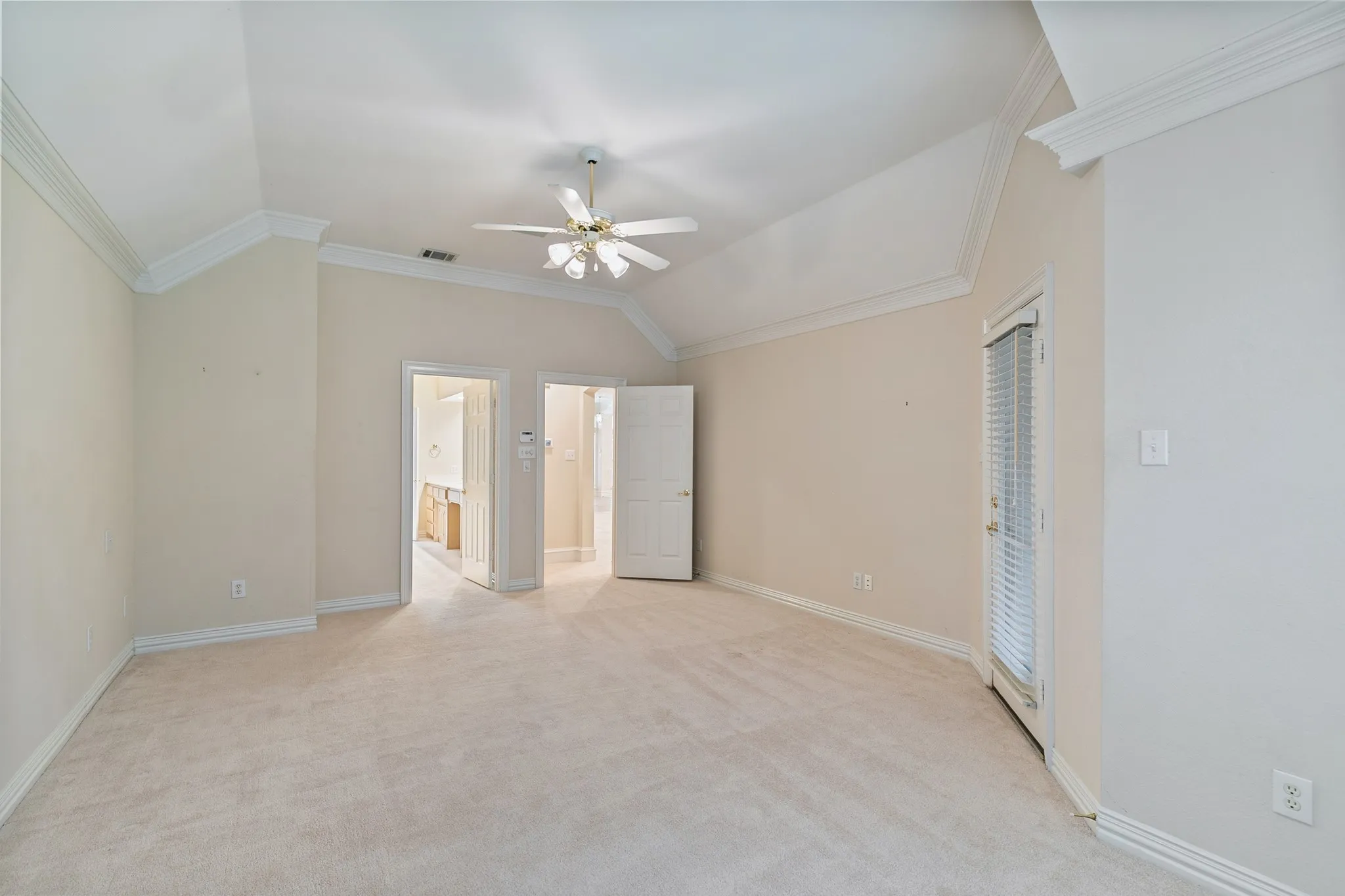 Single Family Residence For Sale in Collin County , 6216 Wolf Ridge Drive, Plano, Texas 75024, 4 Bedroom, 3 Bathroom, 2 Garage spaces, 2,802 Sqft, built in 1998, mls#21406748, Real Estate Agent in Plano, Homes For Sale in Collin county, Homes For Sale in Plano, Realtor in Plano Texas, Real Estate Brokerage Independent Realty Texas, Luminita Cordes Realtor