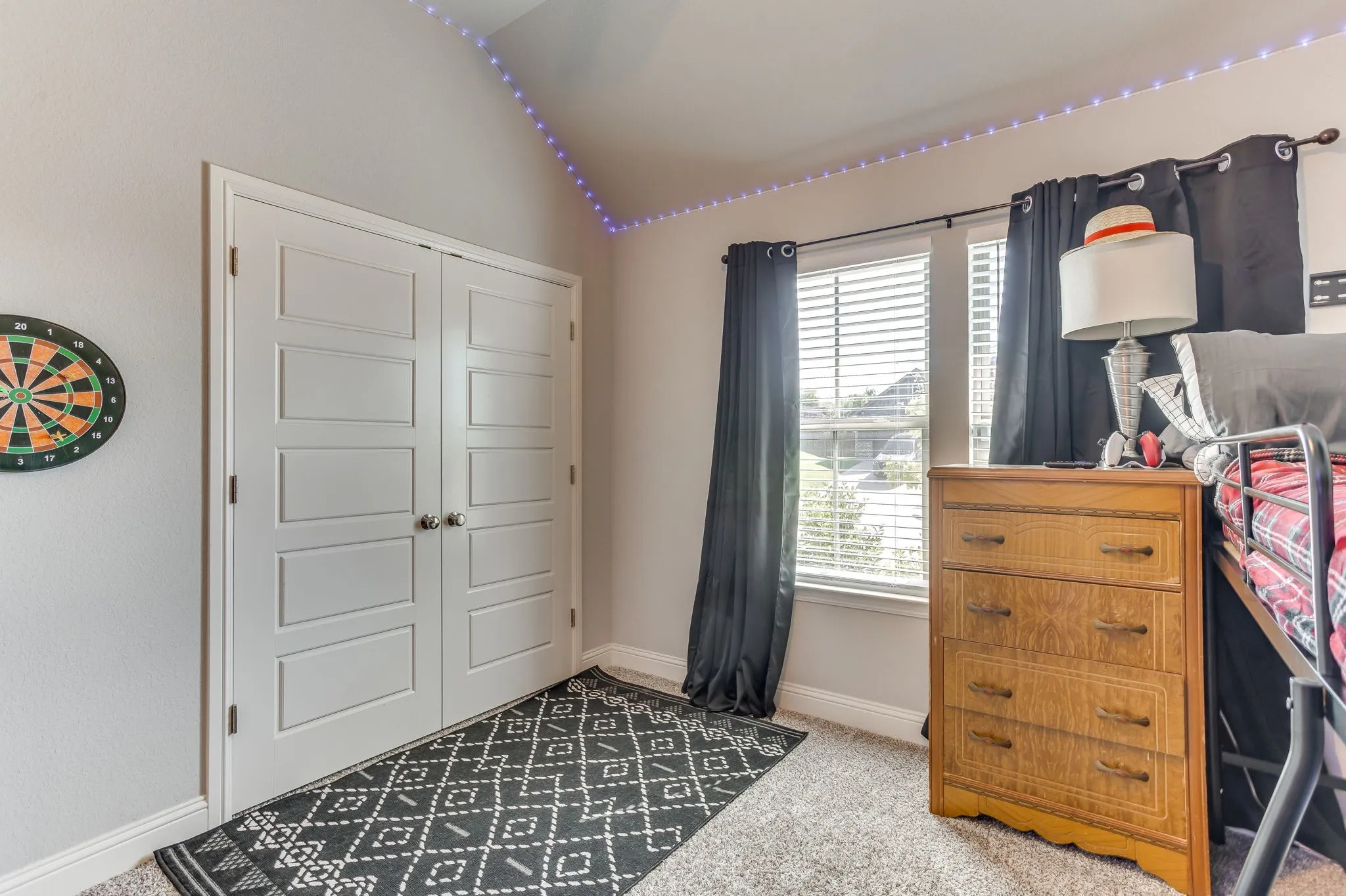 Single Family Residence For Sale in Parker County , 101 Buckeye Drive, Weatherford, Texas 76086, 4 Bedroom, 2 Bathroom, 2 Garage spaces, 1,810 Sqft, built in 2021, mls#21403053, Real Estate Agent in Weatherford, Homes For Sale in Parker county, Homes For Sale in Weatherford, Realtor in Weatherford Texas, Real Estate Brokerage Independent Realty Texas, Luminita Cordes Realtor